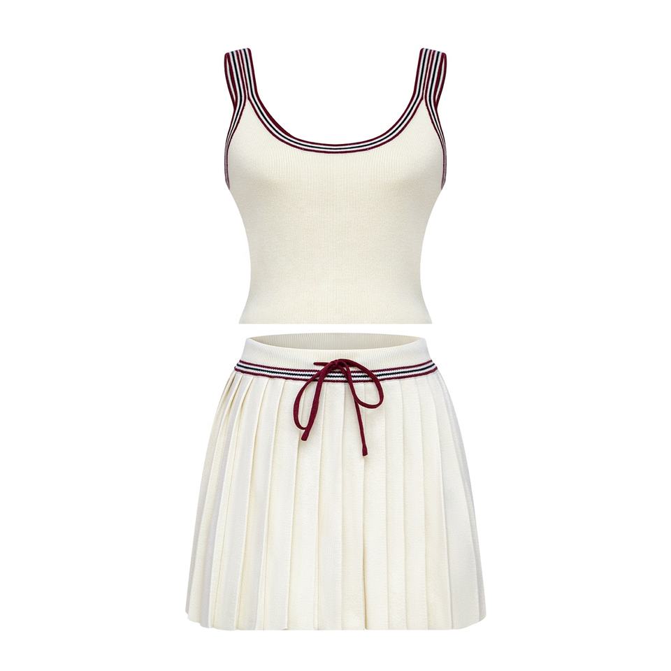 2-Piece Lounge Set – Knit Sleeveless Top – Knee-Length Shorts – Chic Summer Style