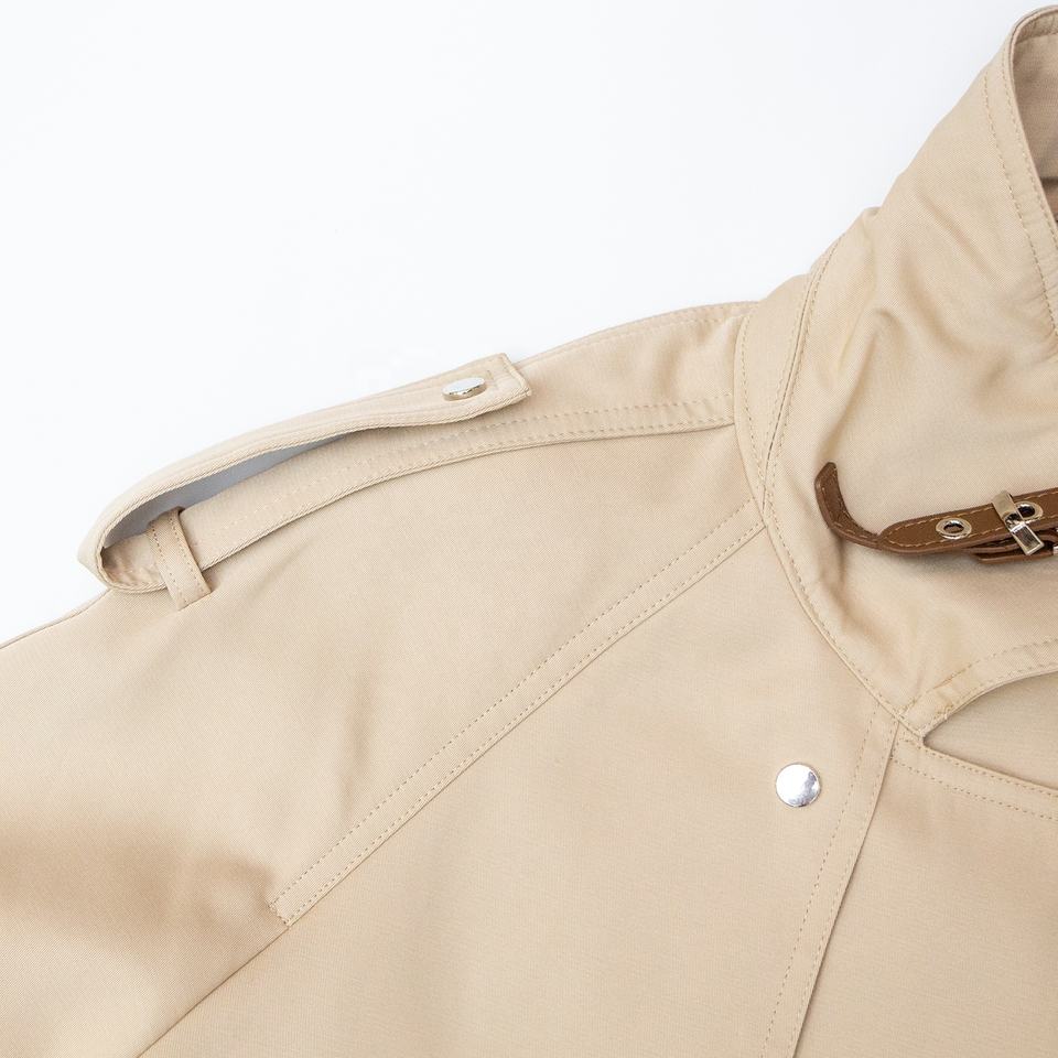 Trenchcoat – Beige Designer Style – Belted Waist – Classic Fall Look