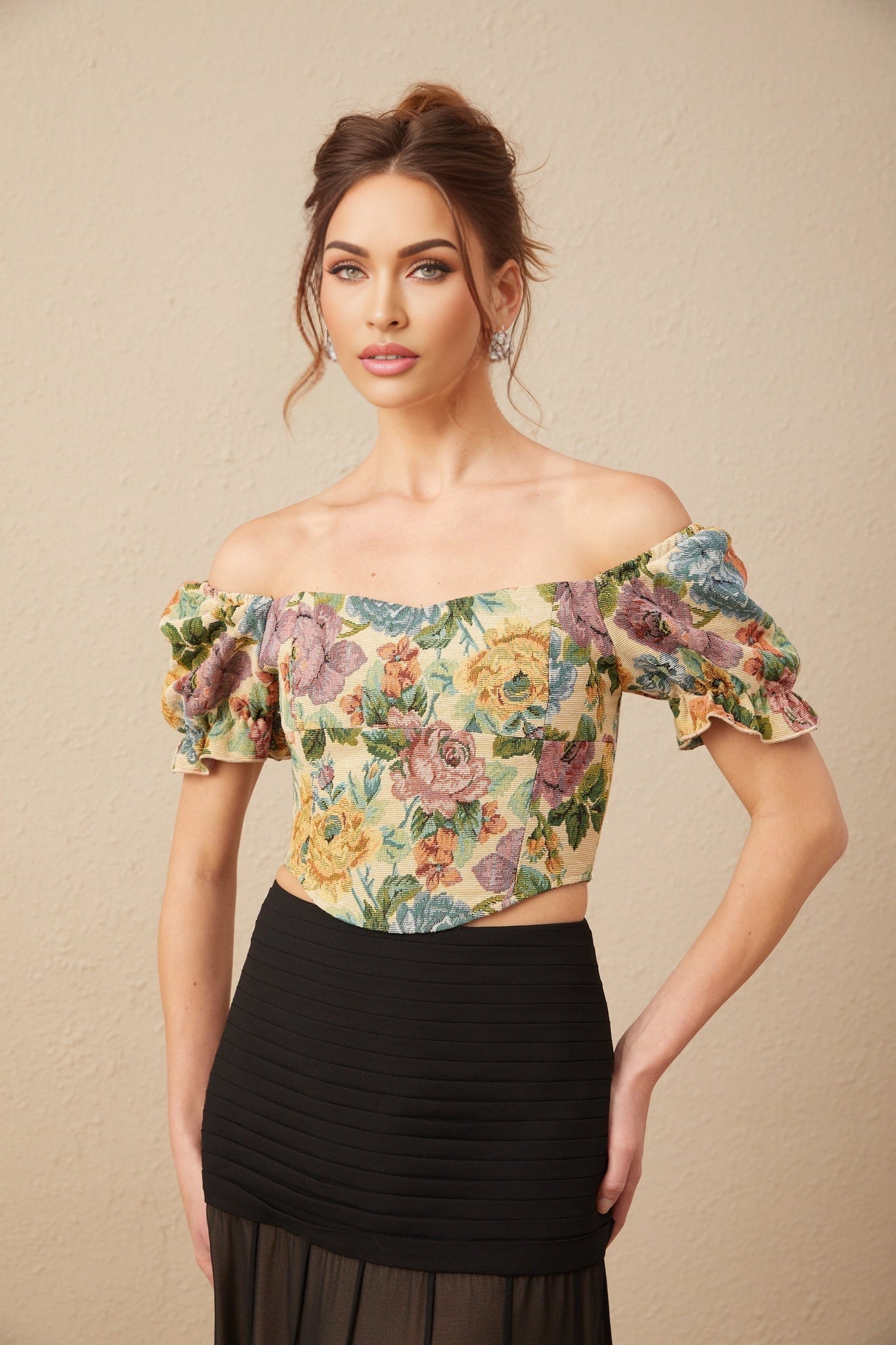 A cropped top with a floral print pattern in jacquard fabric featuring a design called Constance