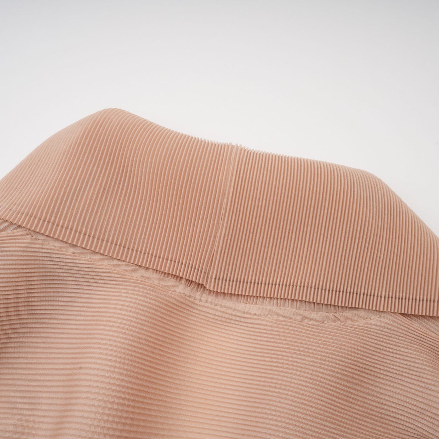 Adèle capedesign pleated top skirt matching set