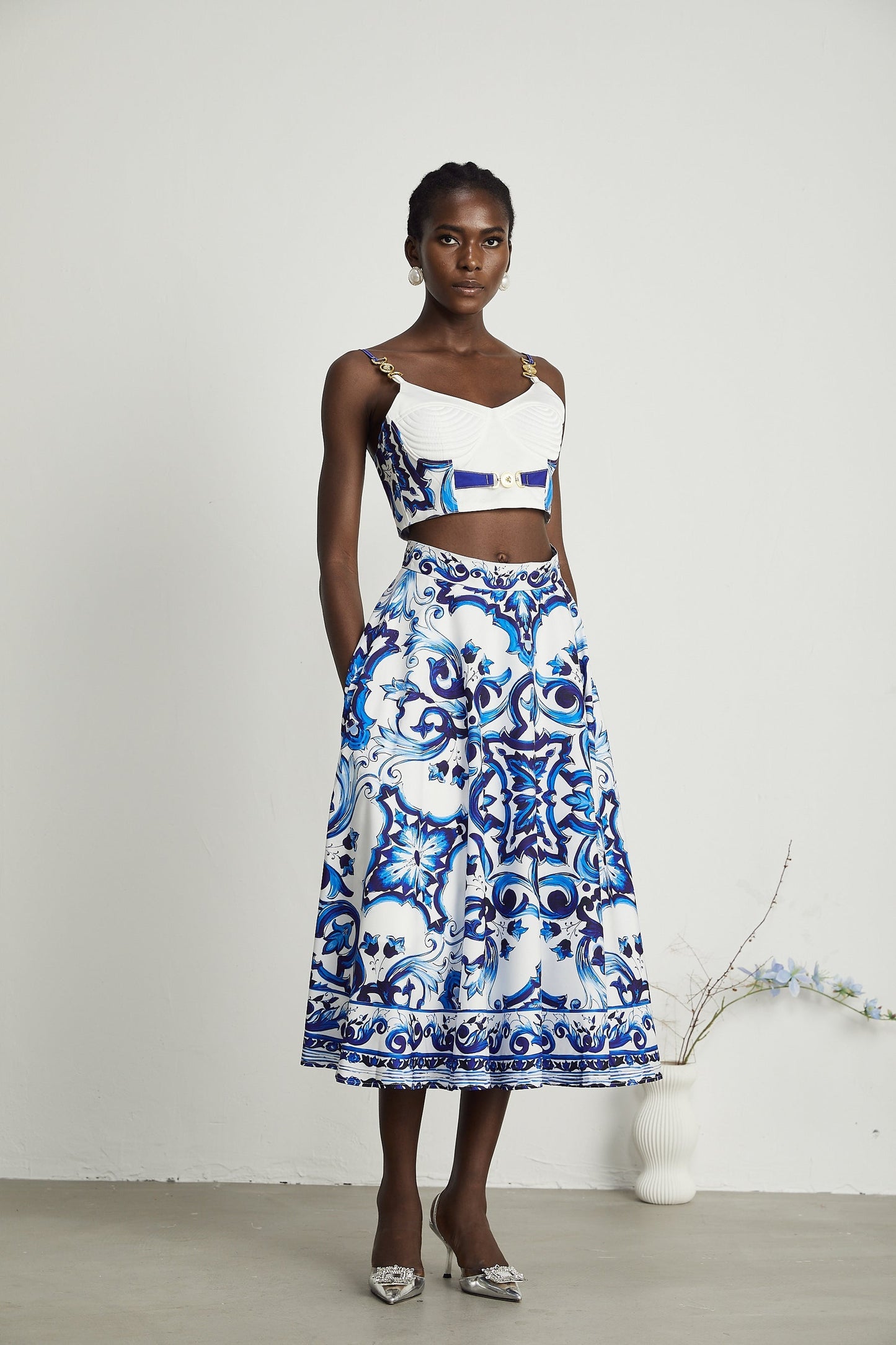 Allegra graphicprinted top skirt matching set