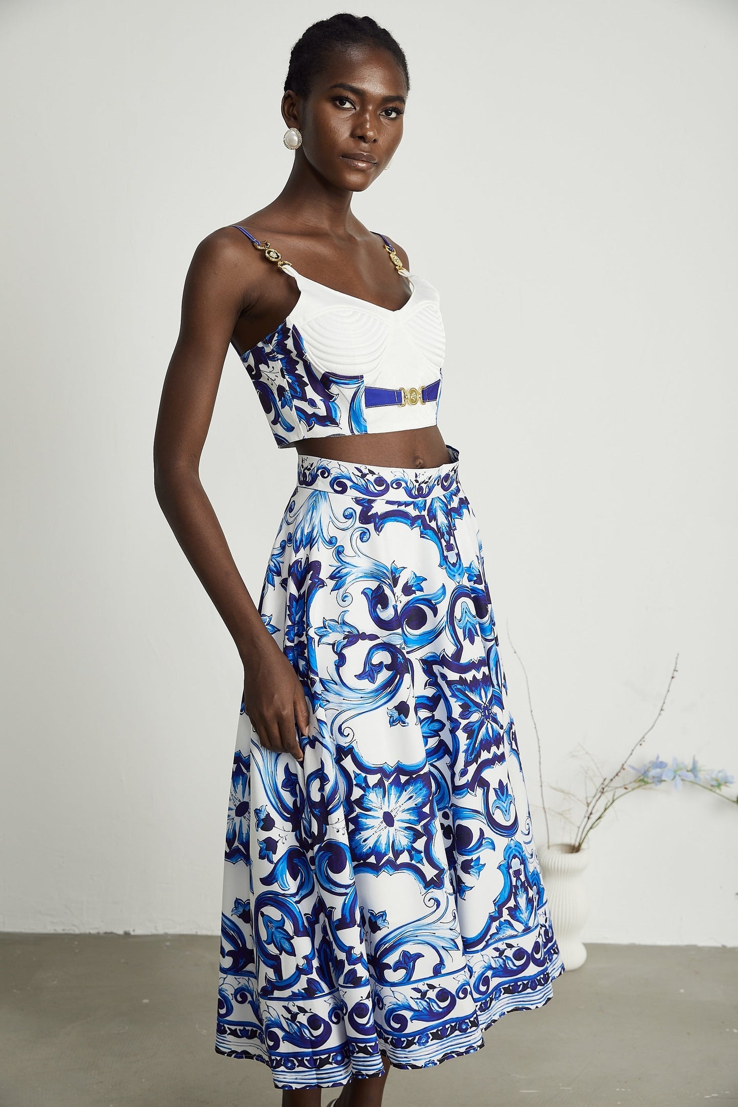 Allegra graphicprinted top skirt matching set