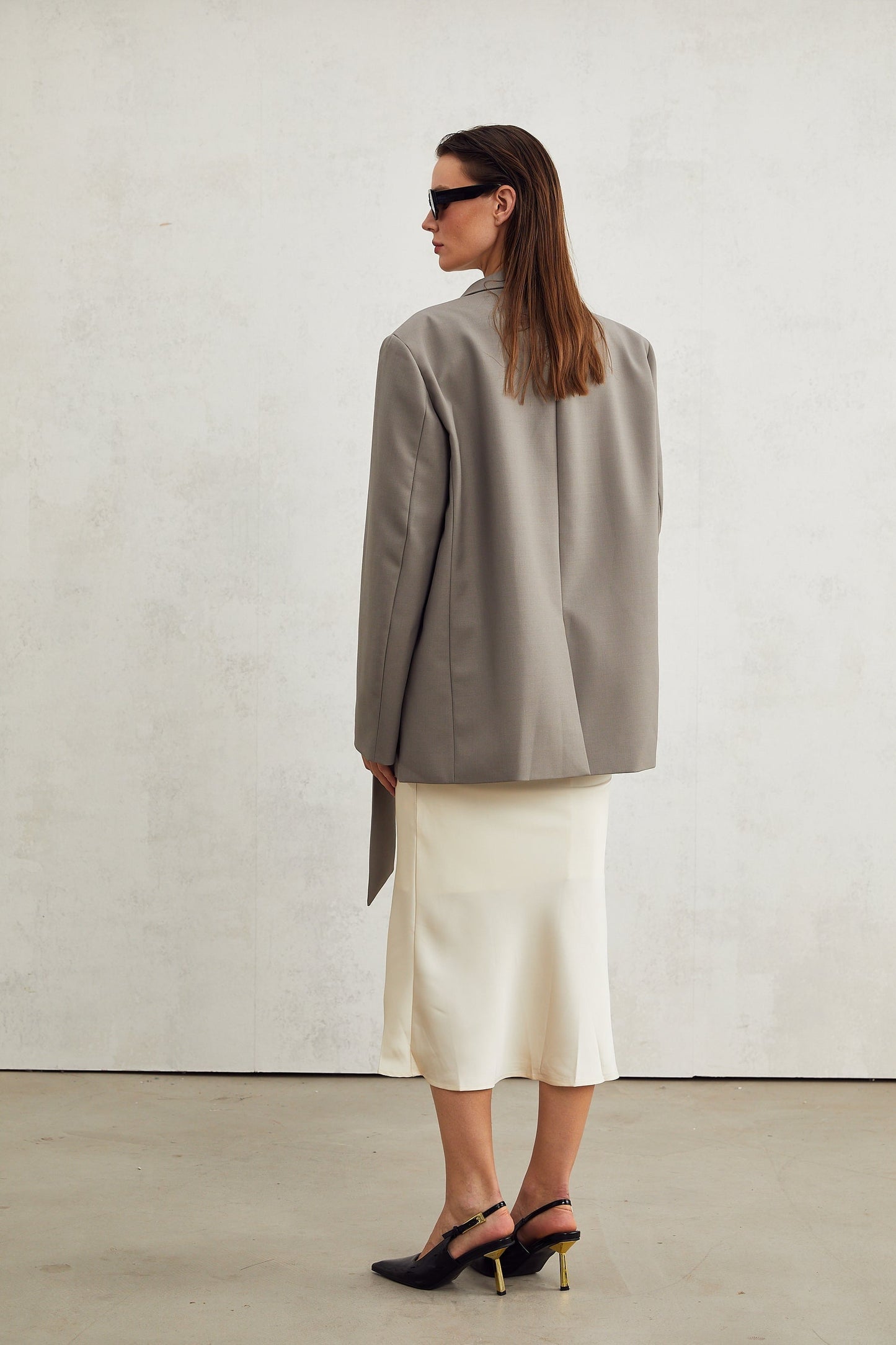 Béatrice grey collarless Vneck blazer