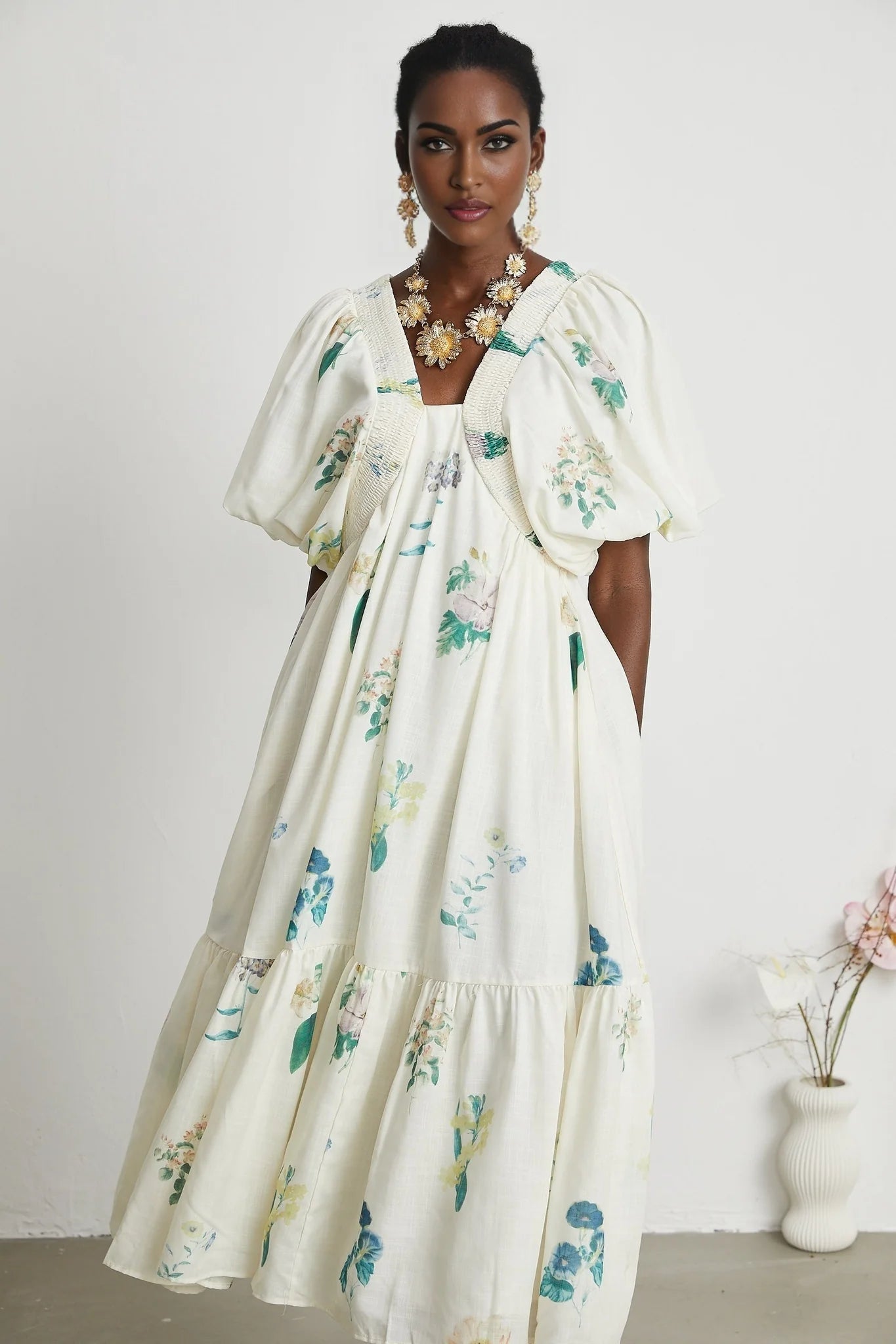 Cyrielle Vneck floralprint midi dress