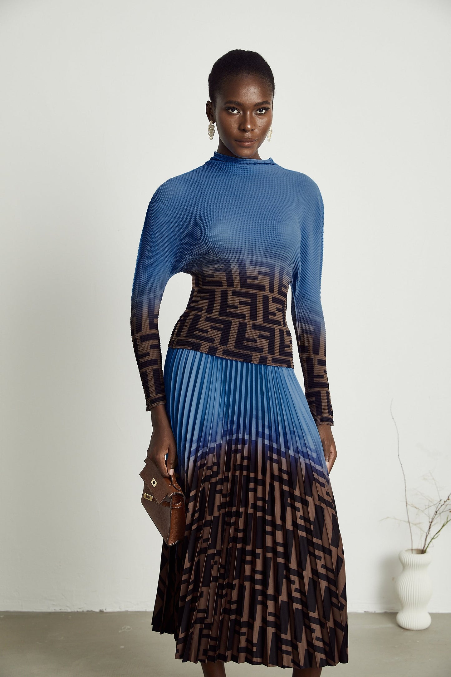 Désirée Color Block Pleated Top Skirt Matching Set in Dark Blue