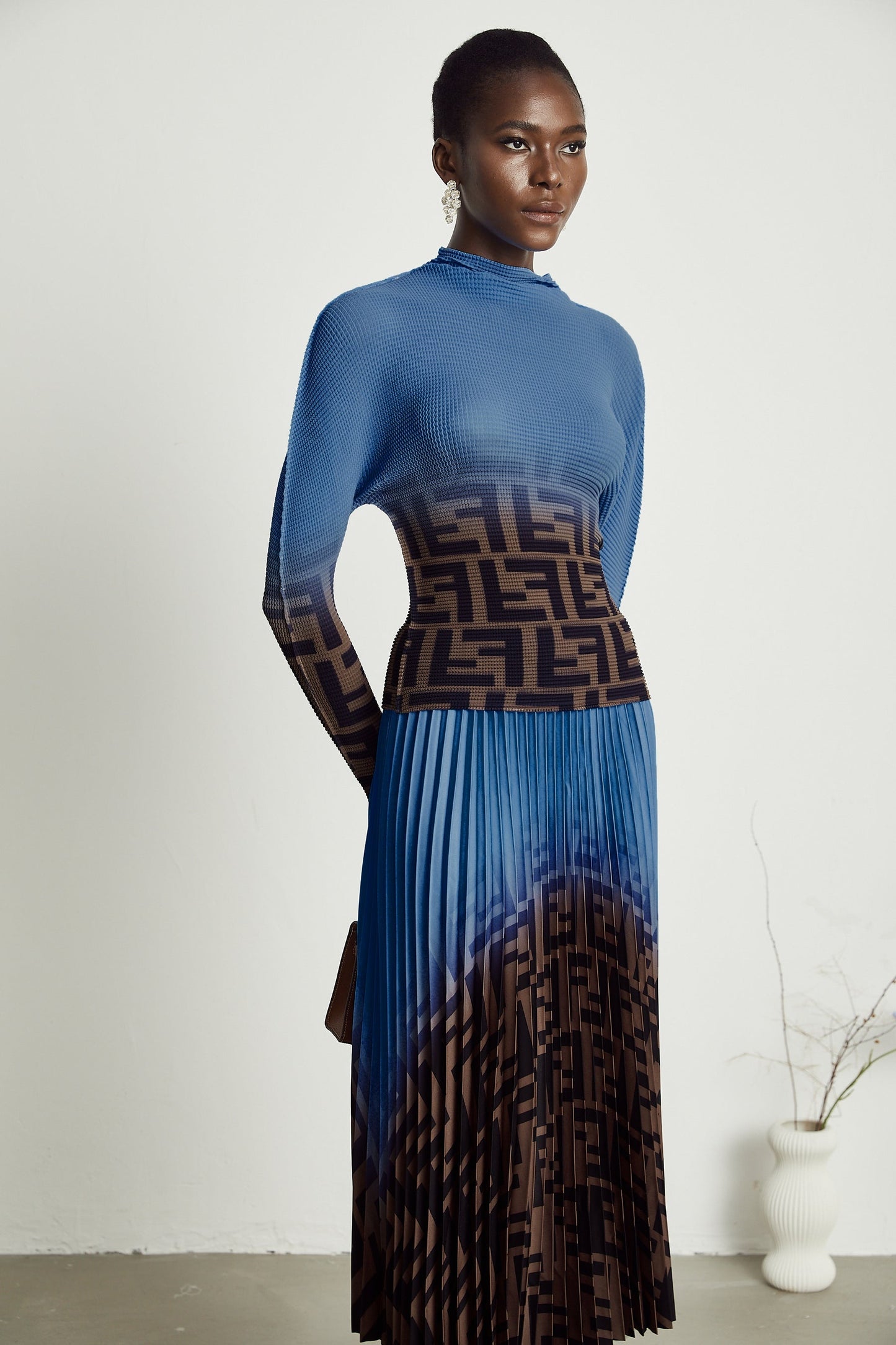 Désirée Color Block Pleated Top Skirt Matching Set in Dark Blue