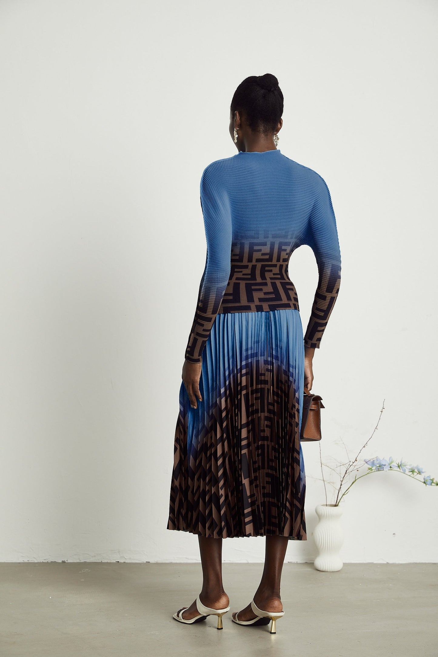 Désirée Color Block Pleated Top Skirt Matching Set in Dark Blue