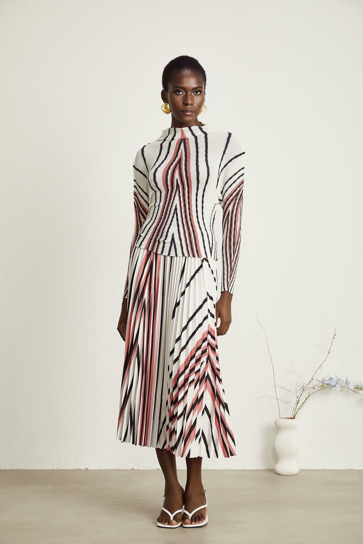 Désirée lineprint stretch top  skirt matching set