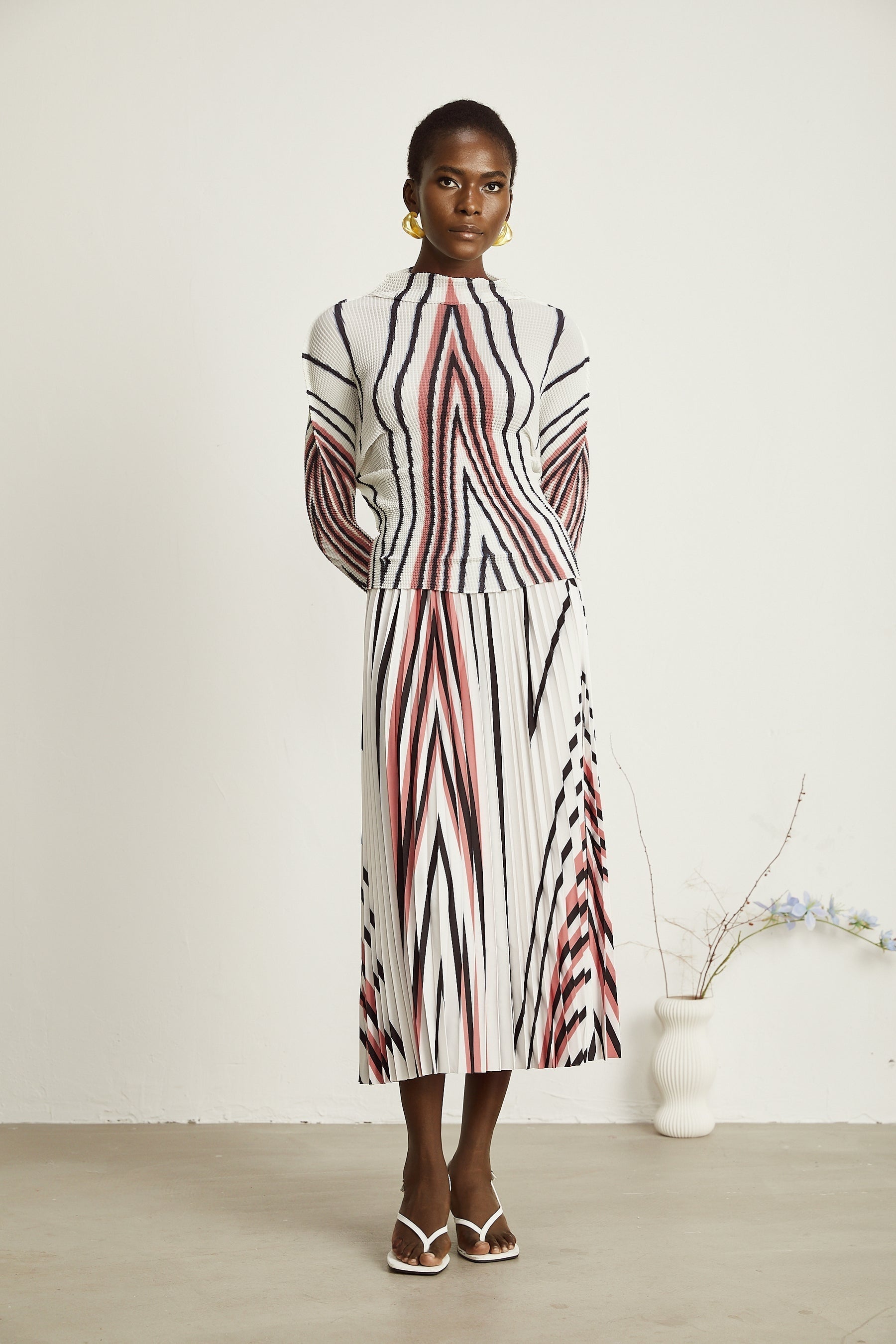 Désirée lineprint stretch top  skirt matching set