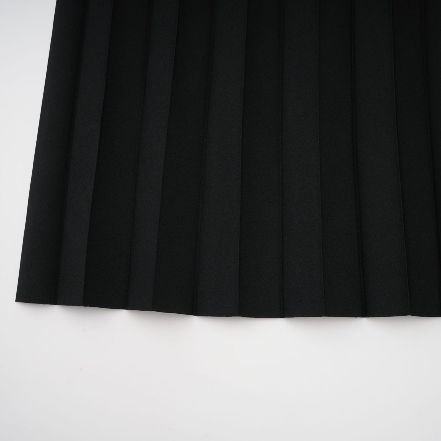 Dextard black gilded creased top skirt matching set