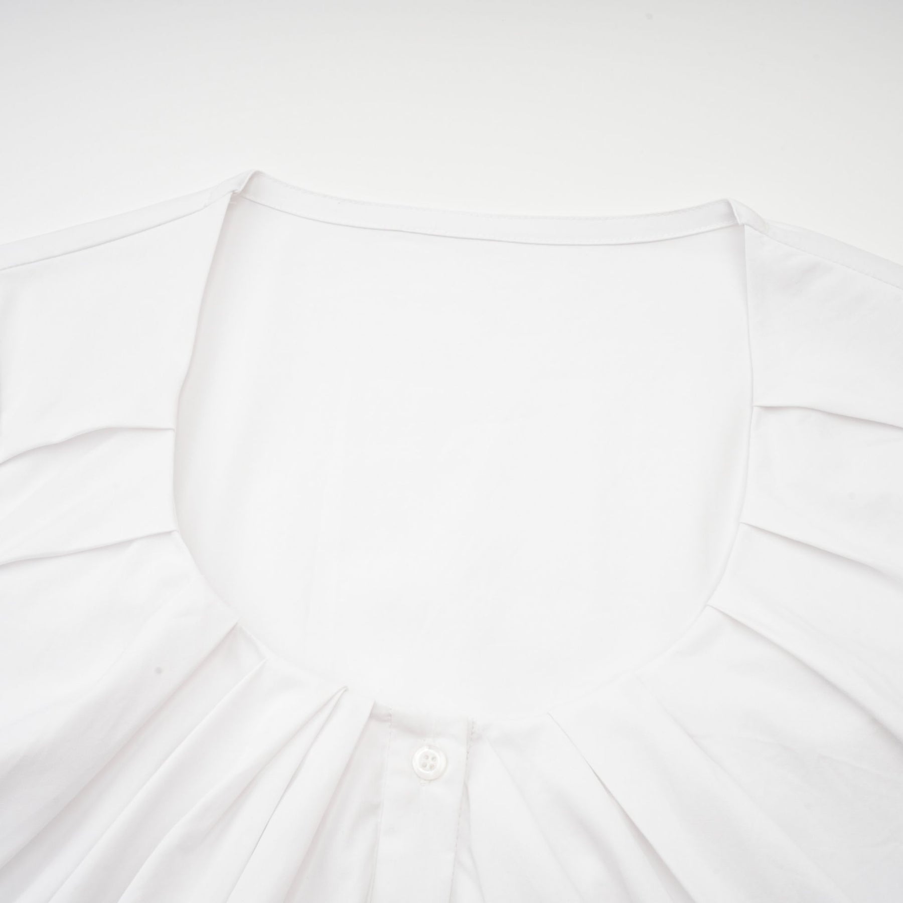 Dina pleatdetail shirt dress