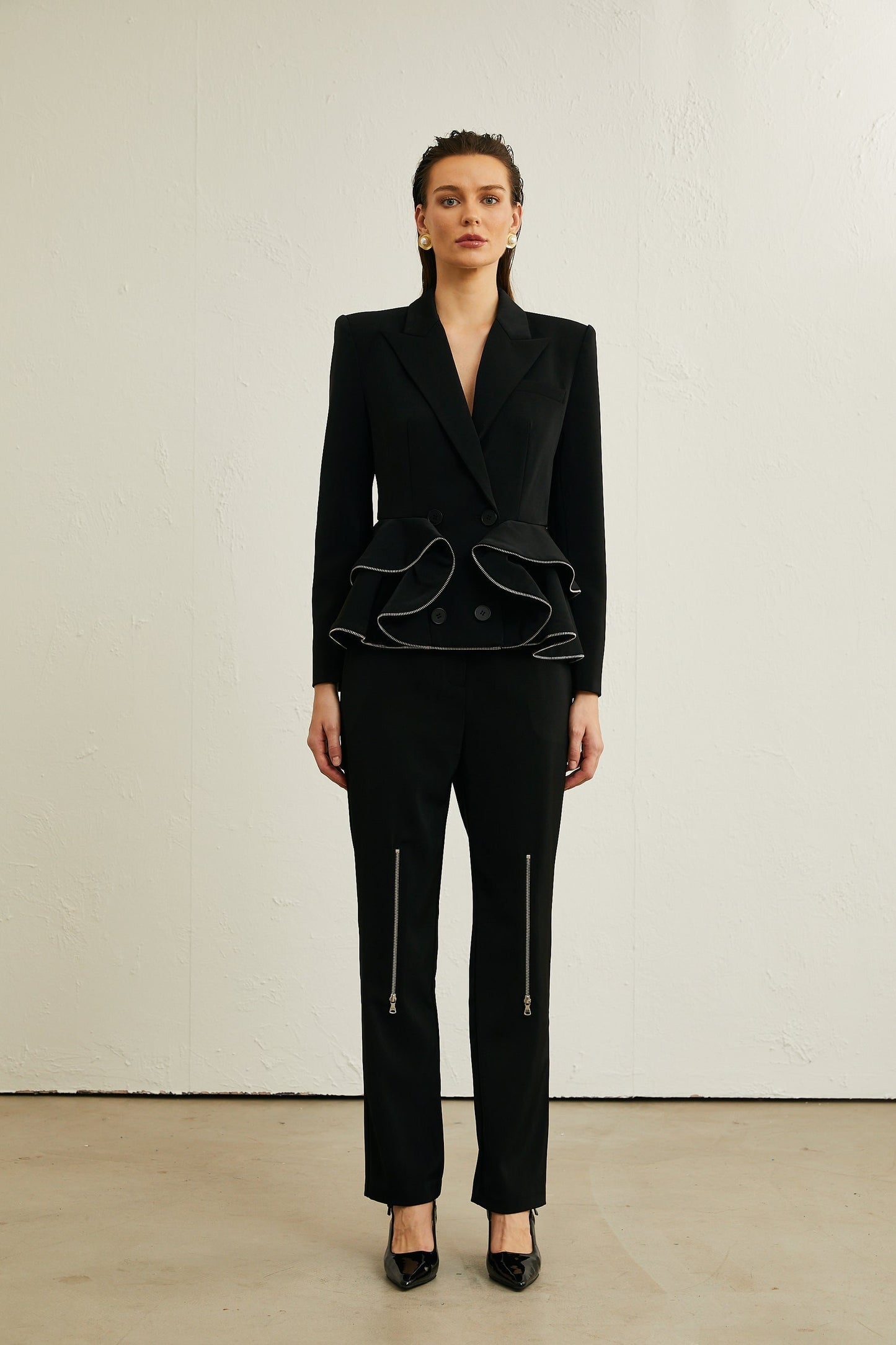 Élise black zipdetail jacket trousers matching set