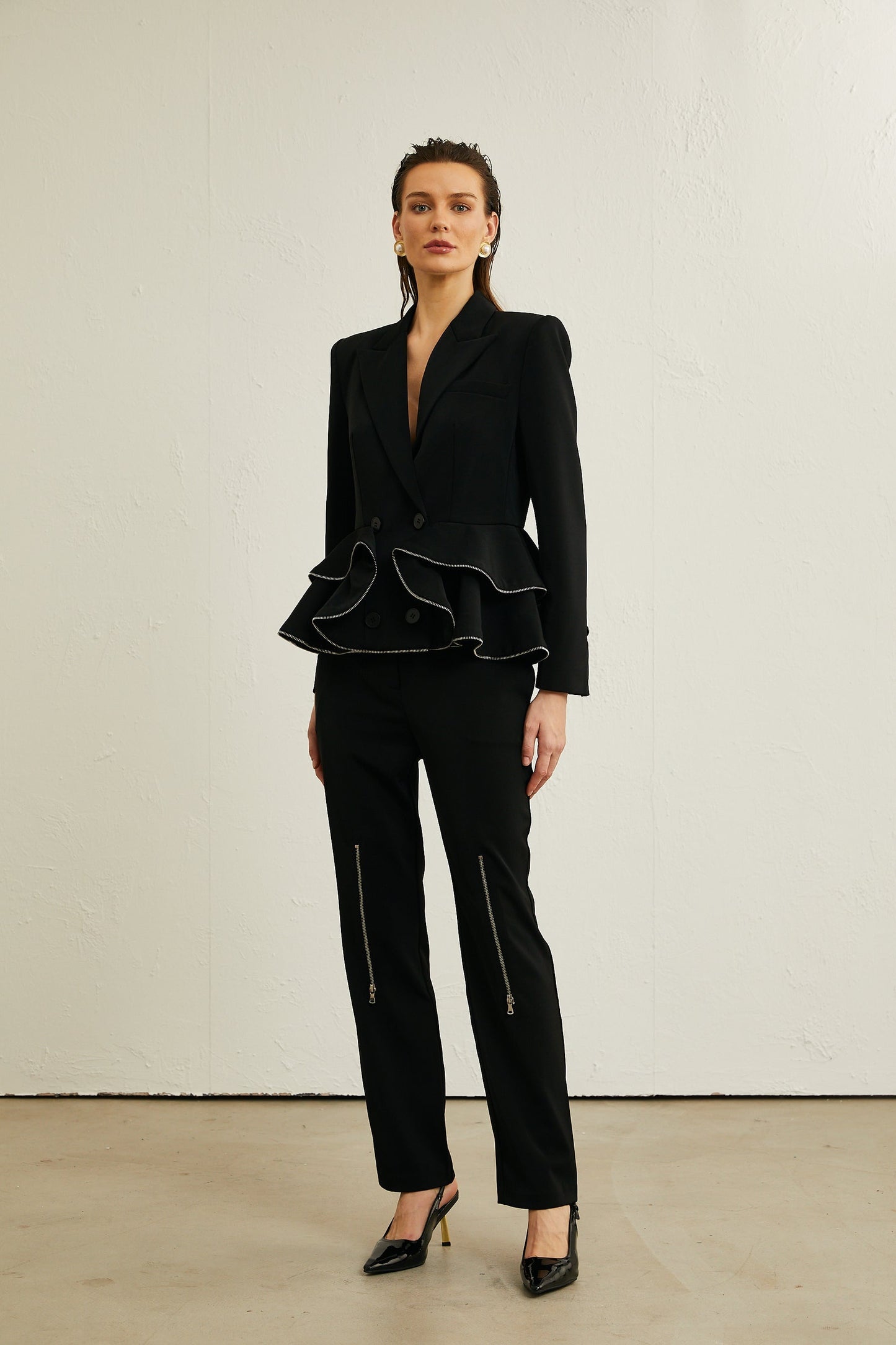Élise black zipdetail jacket trousers matching set