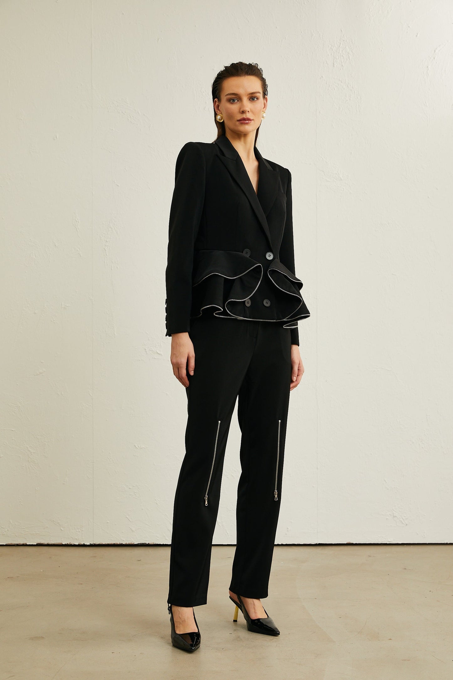 Élise black zipdetail jacket trousers matching set