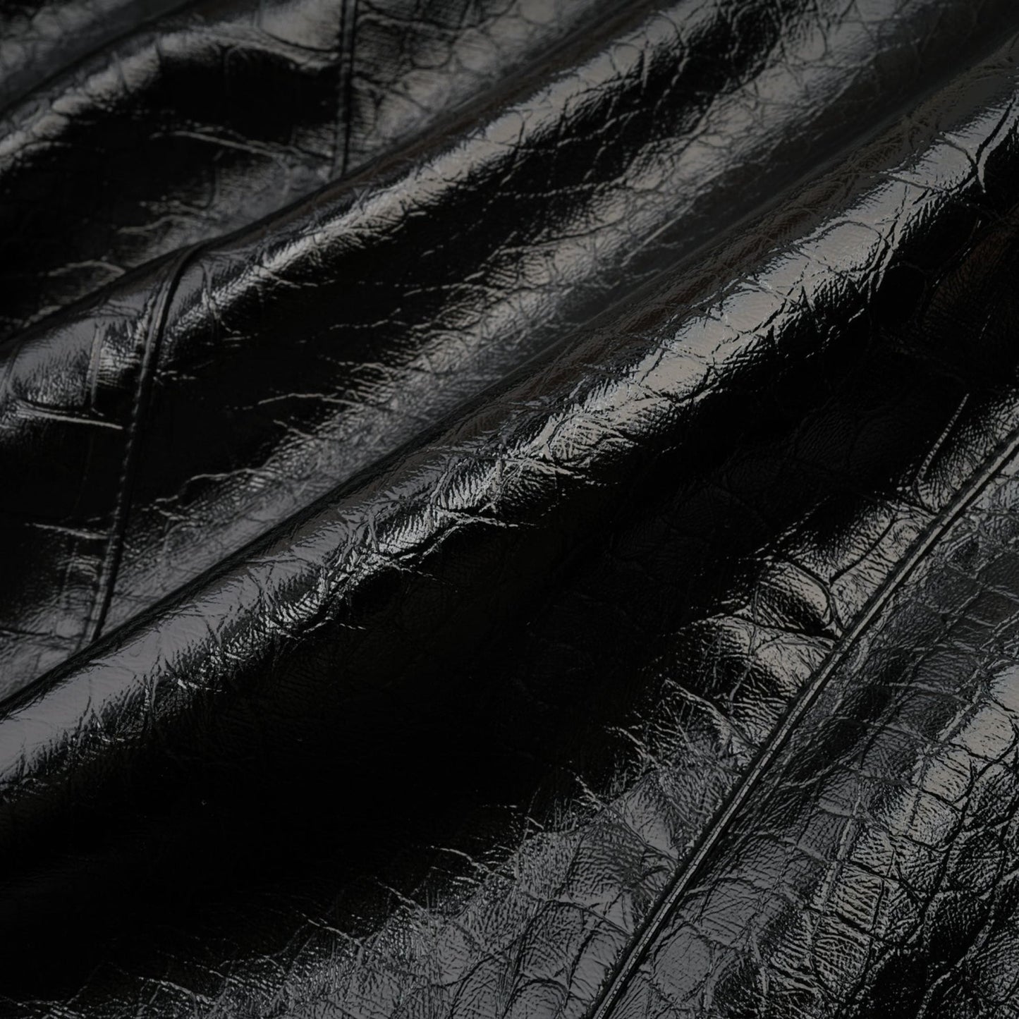 Élodie black leather jacket with cinched waist design