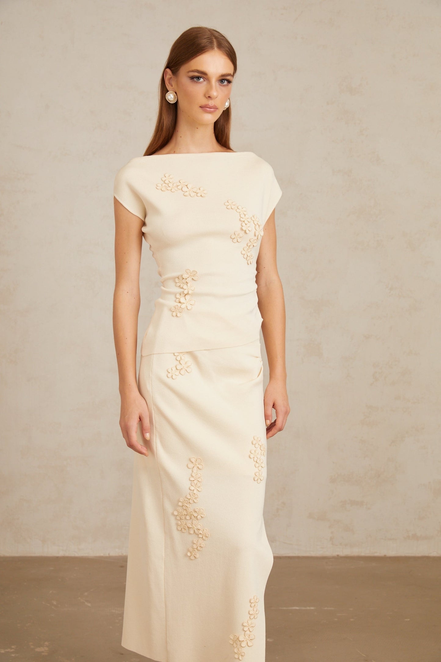 Étienne Neutral Floral Appliqué Knit Top Skirt Set