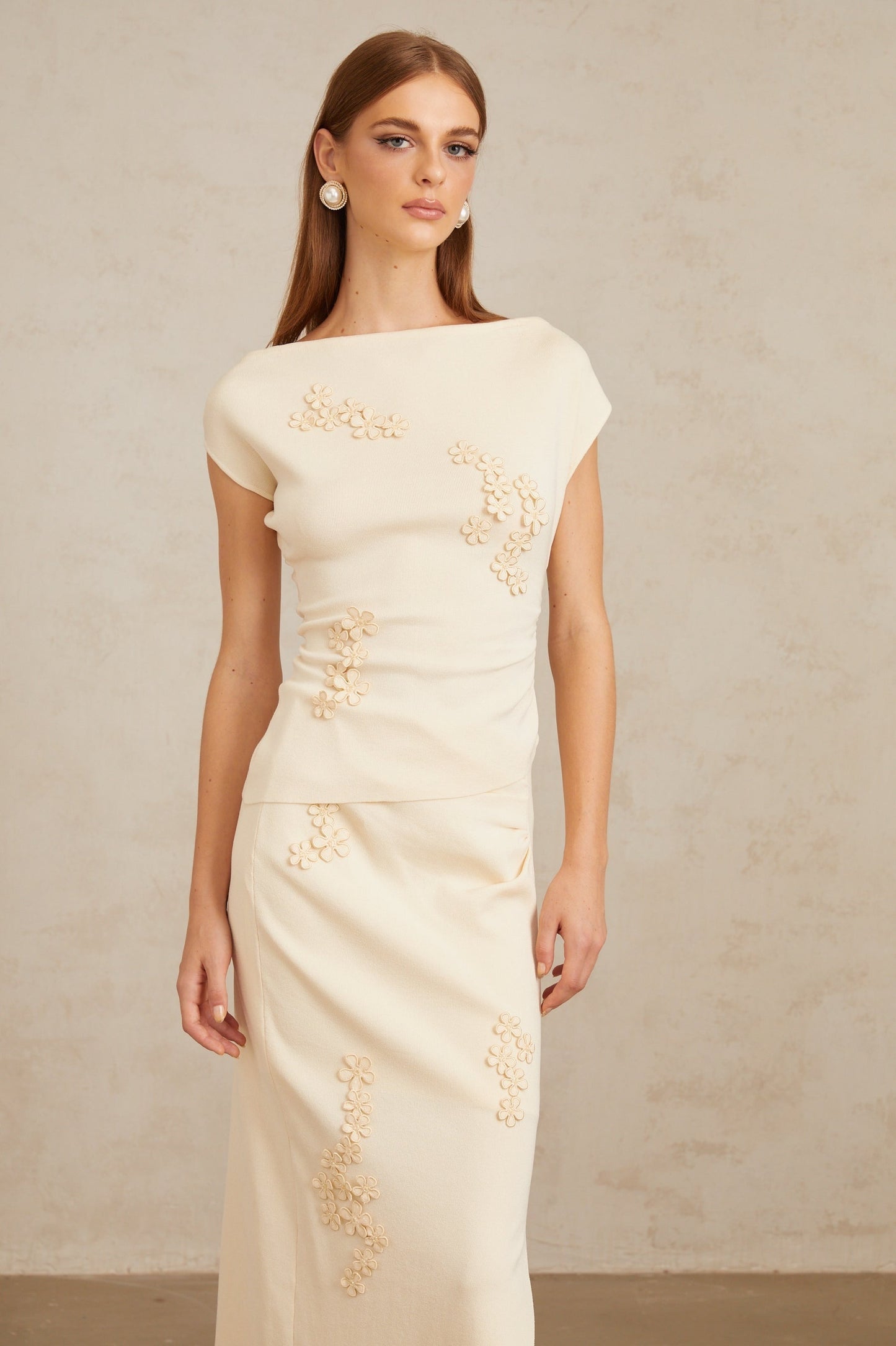 Étienne Neutral Floral Appliqué Knit Top Skirt Set