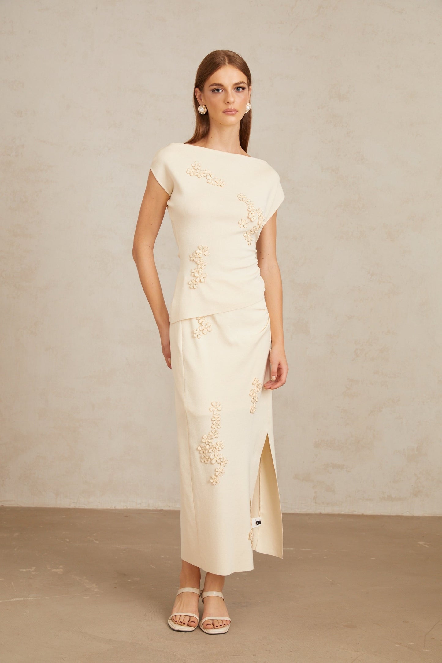 Étienne Neutral Floral Appliqué Knit Top Skirt Set