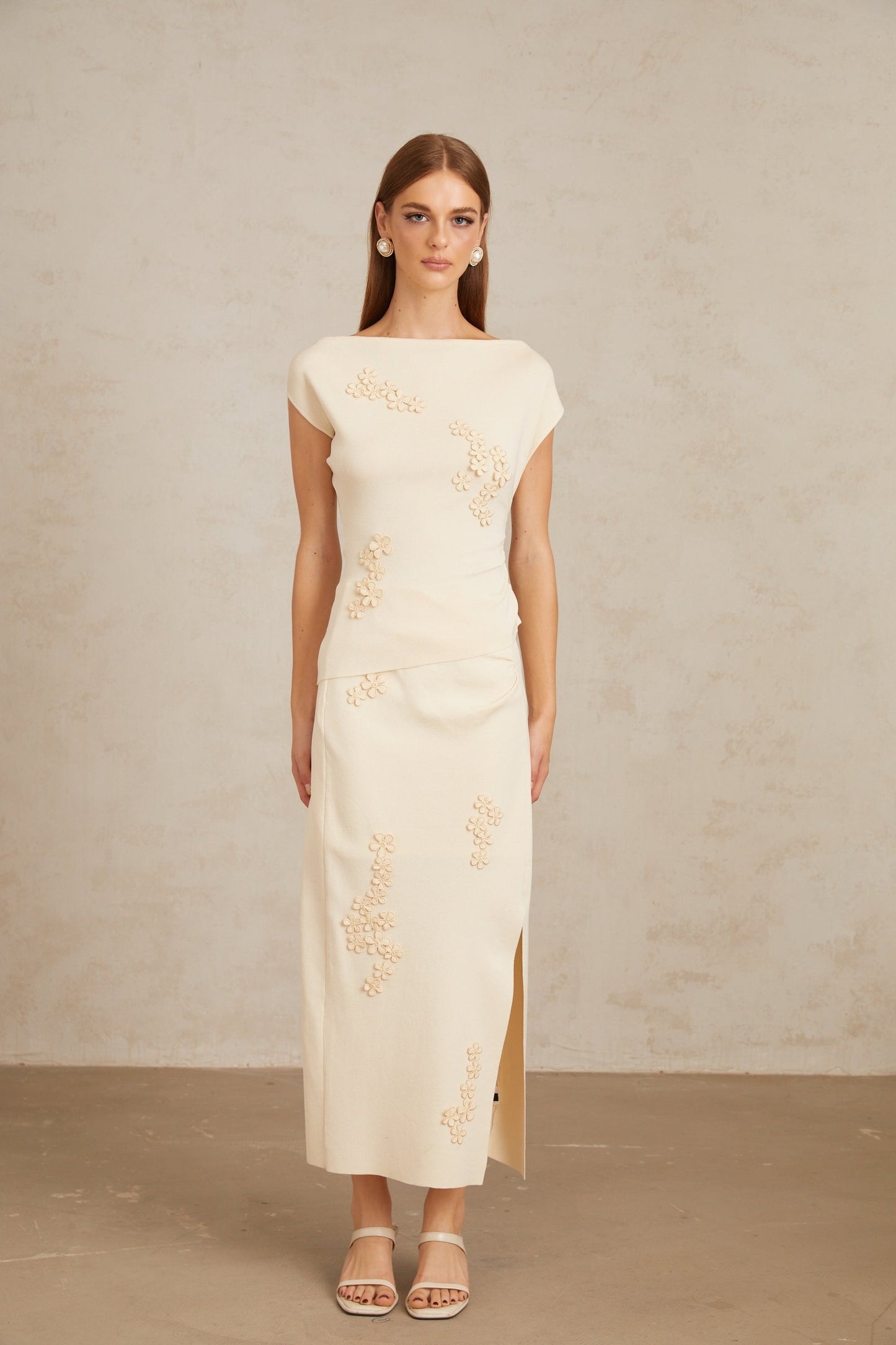 Étienne Neutral Floral Appliqué Knit Top Skirt Set