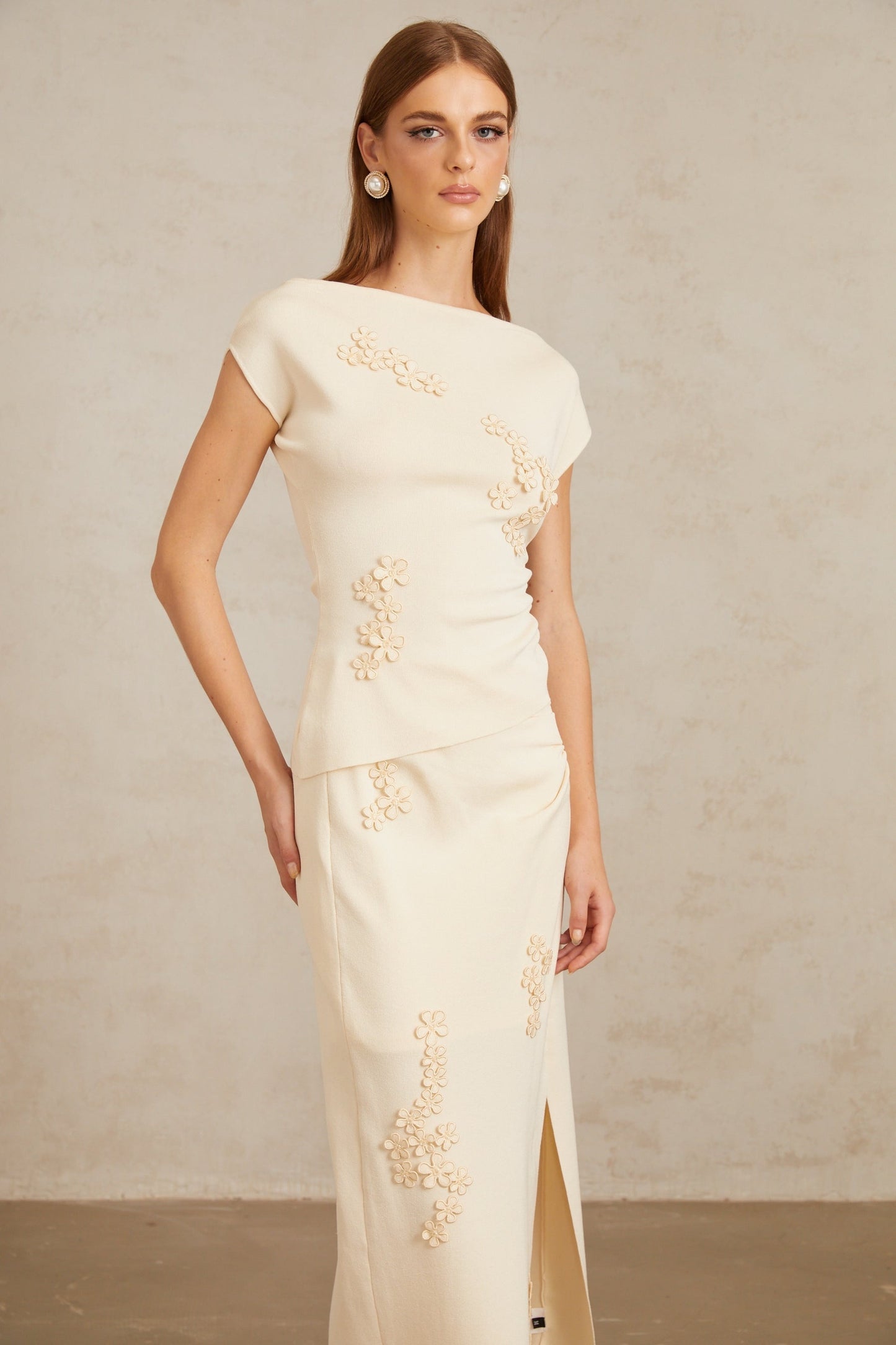 Étienne Neutral Floral Appliqué Knit Top Skirt Set