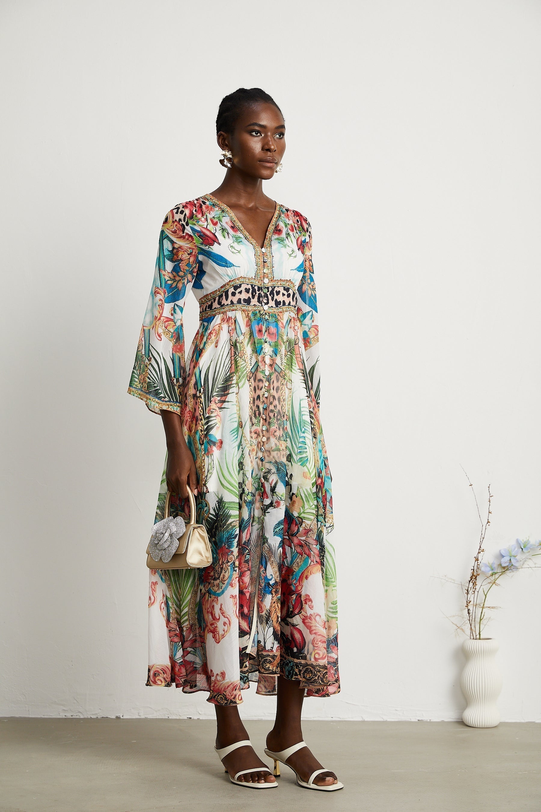 Éva patternprint Vneck midi dress