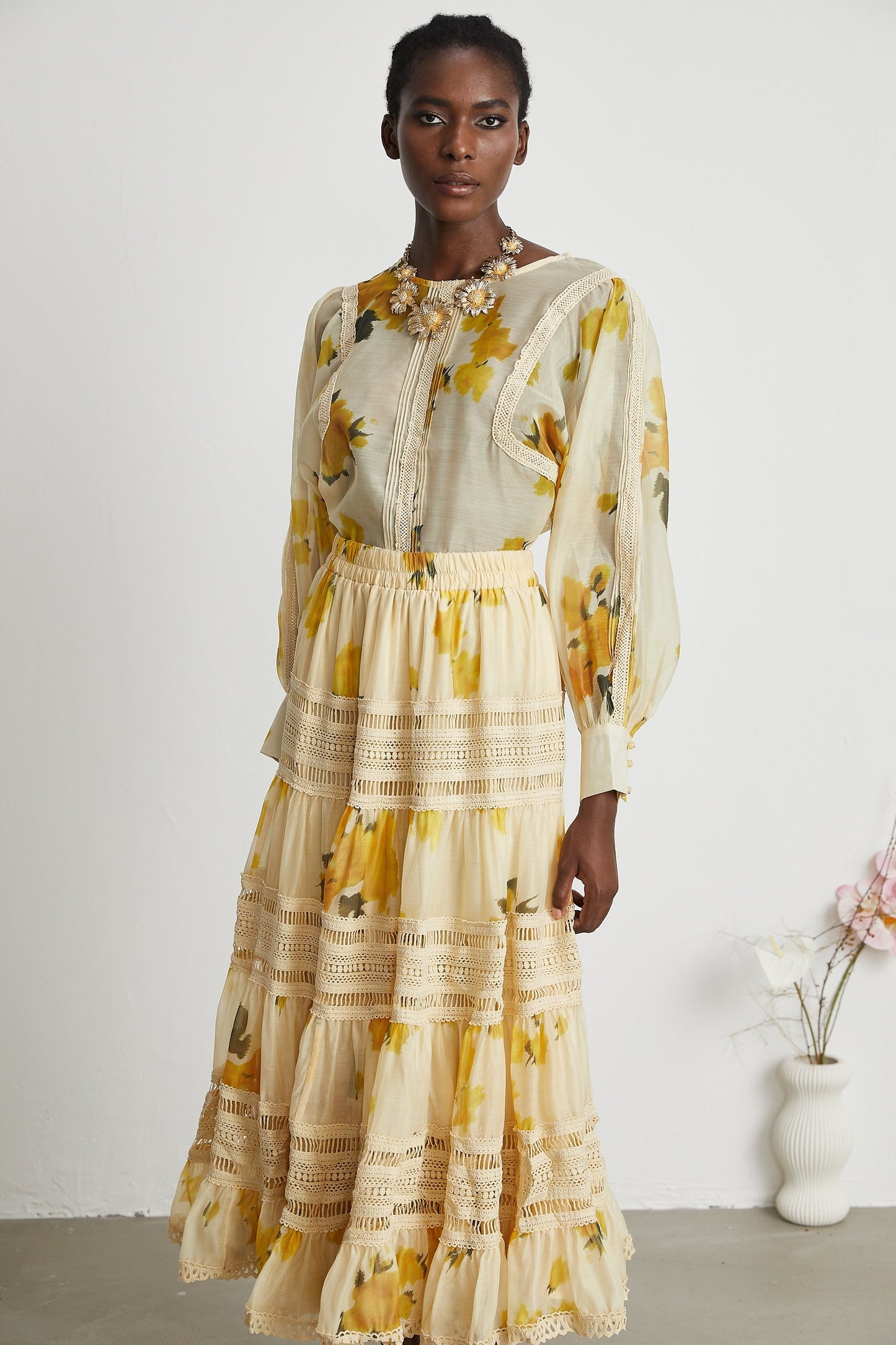 Éva yellow floralprint blouse skirt matching set