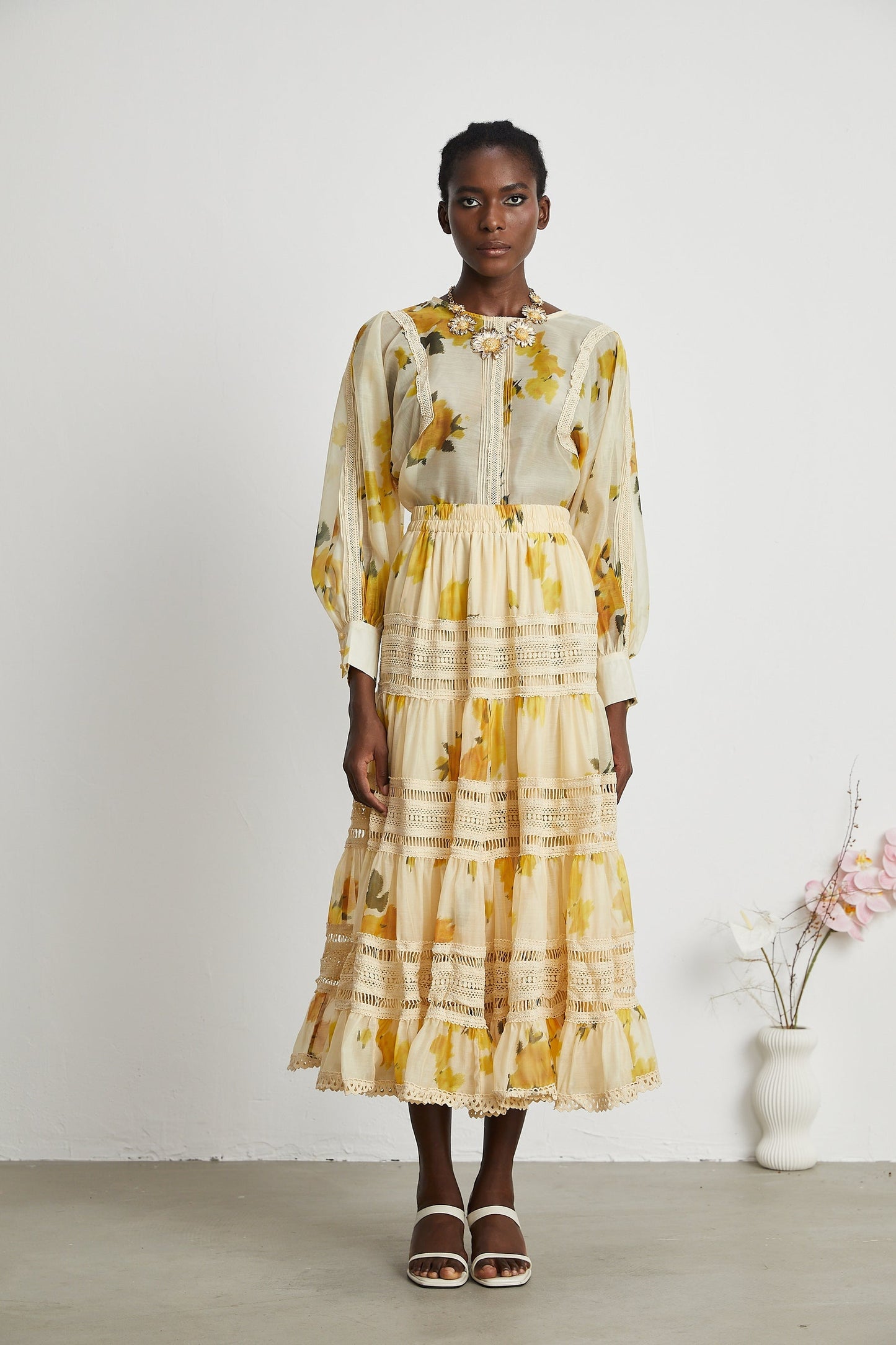 Éva yellow floralprint blouse skirt matching set