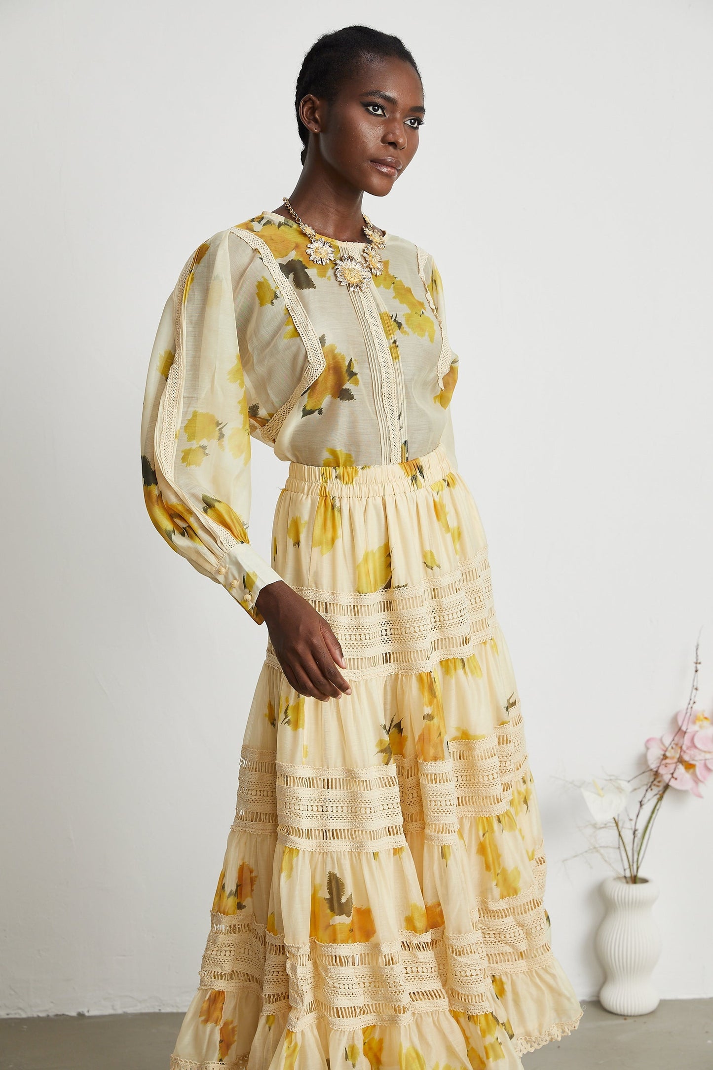Éva yellow floralprint blouse skirt matching set