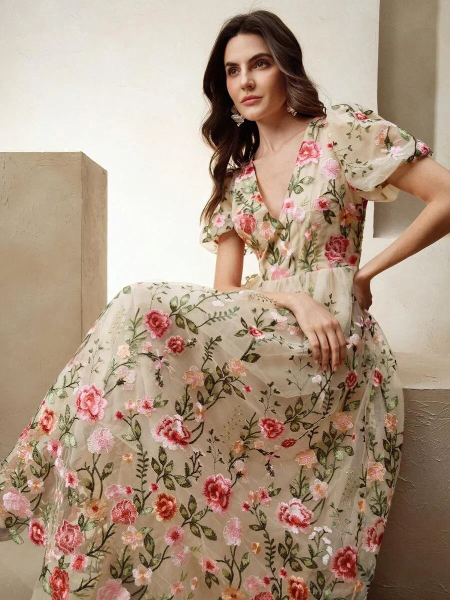 Fashionable amp Elegant Embroidered Floral VNeck ALine Midi Skirt Suitable For Valentines Day