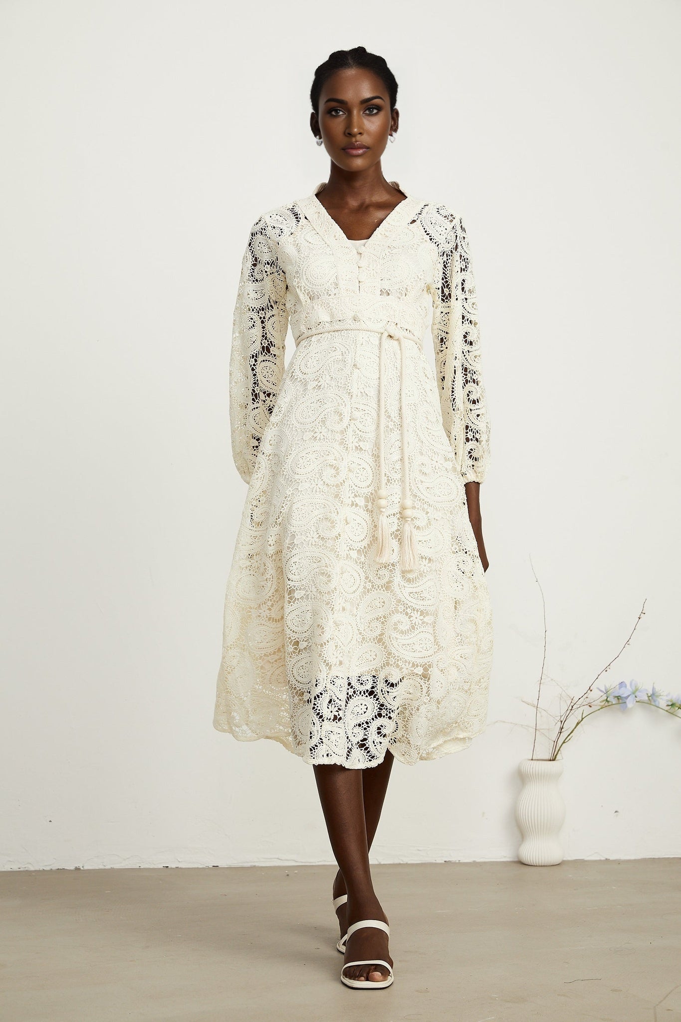 Georgette paisleypattern lace midi dress