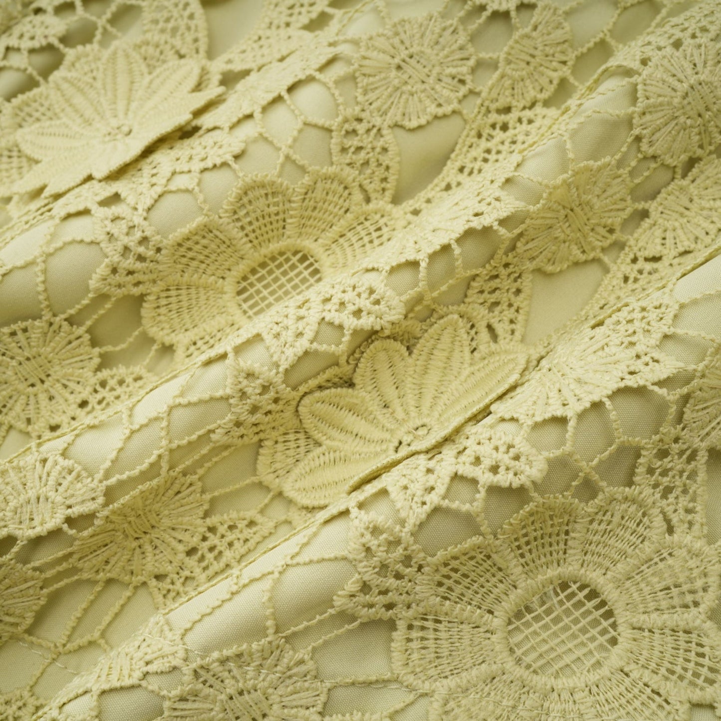 Hélène floral embroidered shirt skirt matching set