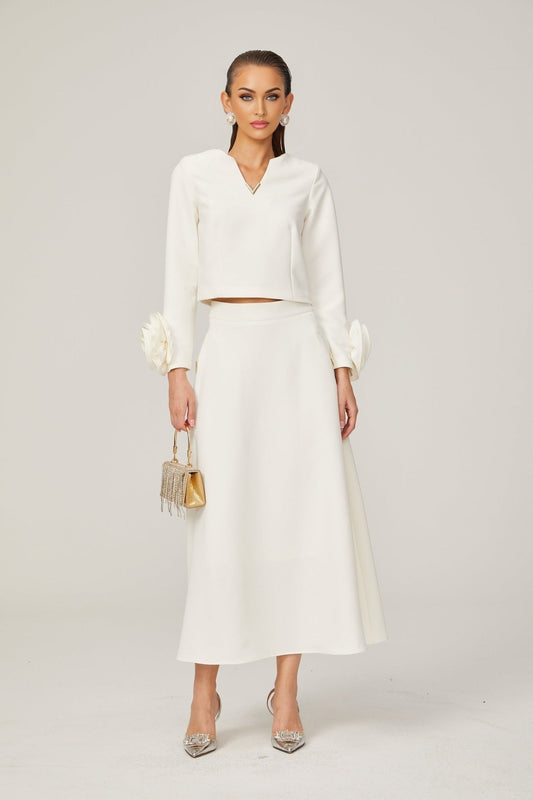 Hilaire white 3dpetal top  skirt matching set