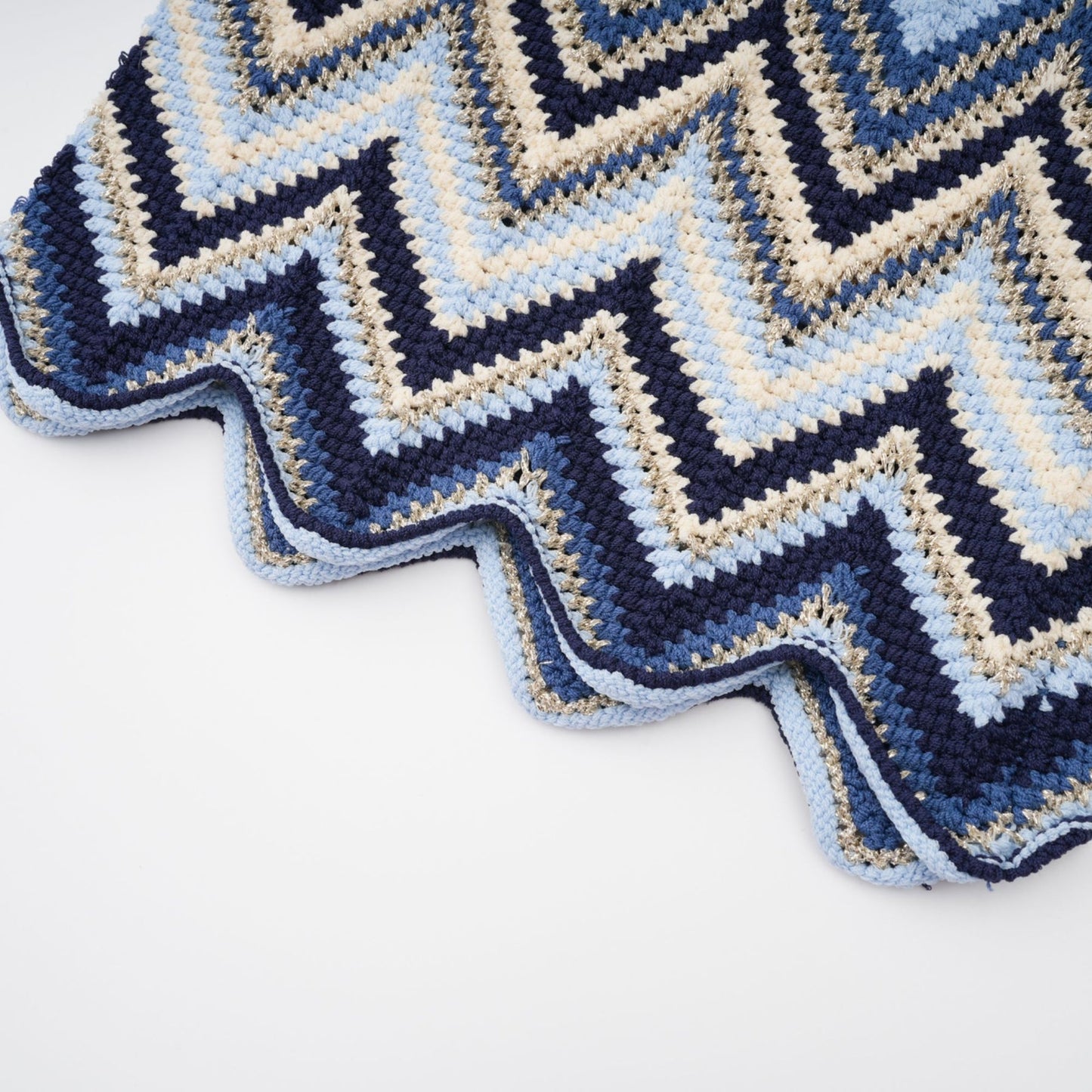 Irina blue zigzagwoven pointelleknit top trousers matching set