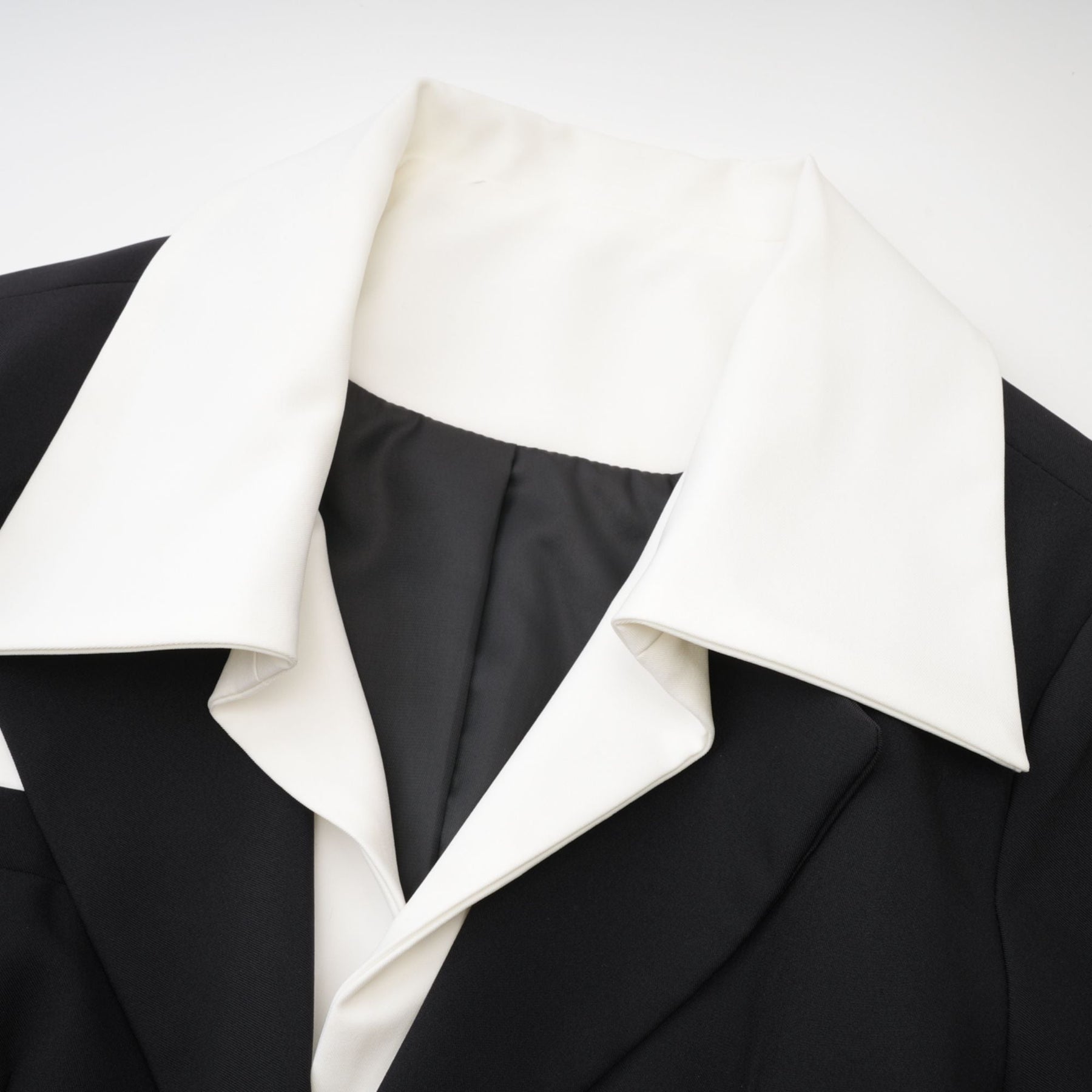 Juliette black jacket  skirt matching set