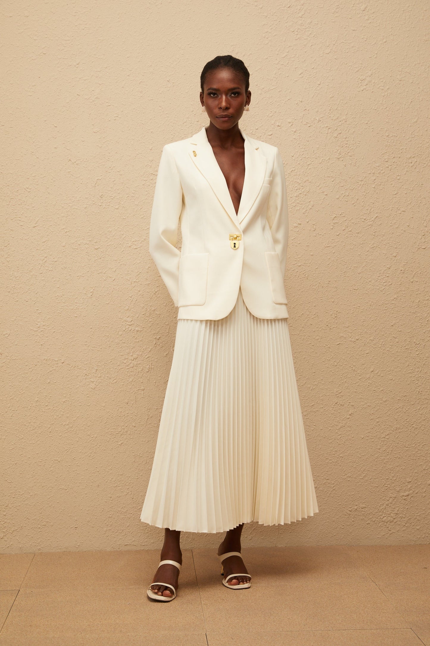 Léonide Neutral Lock Detail Blazer Skirt Set