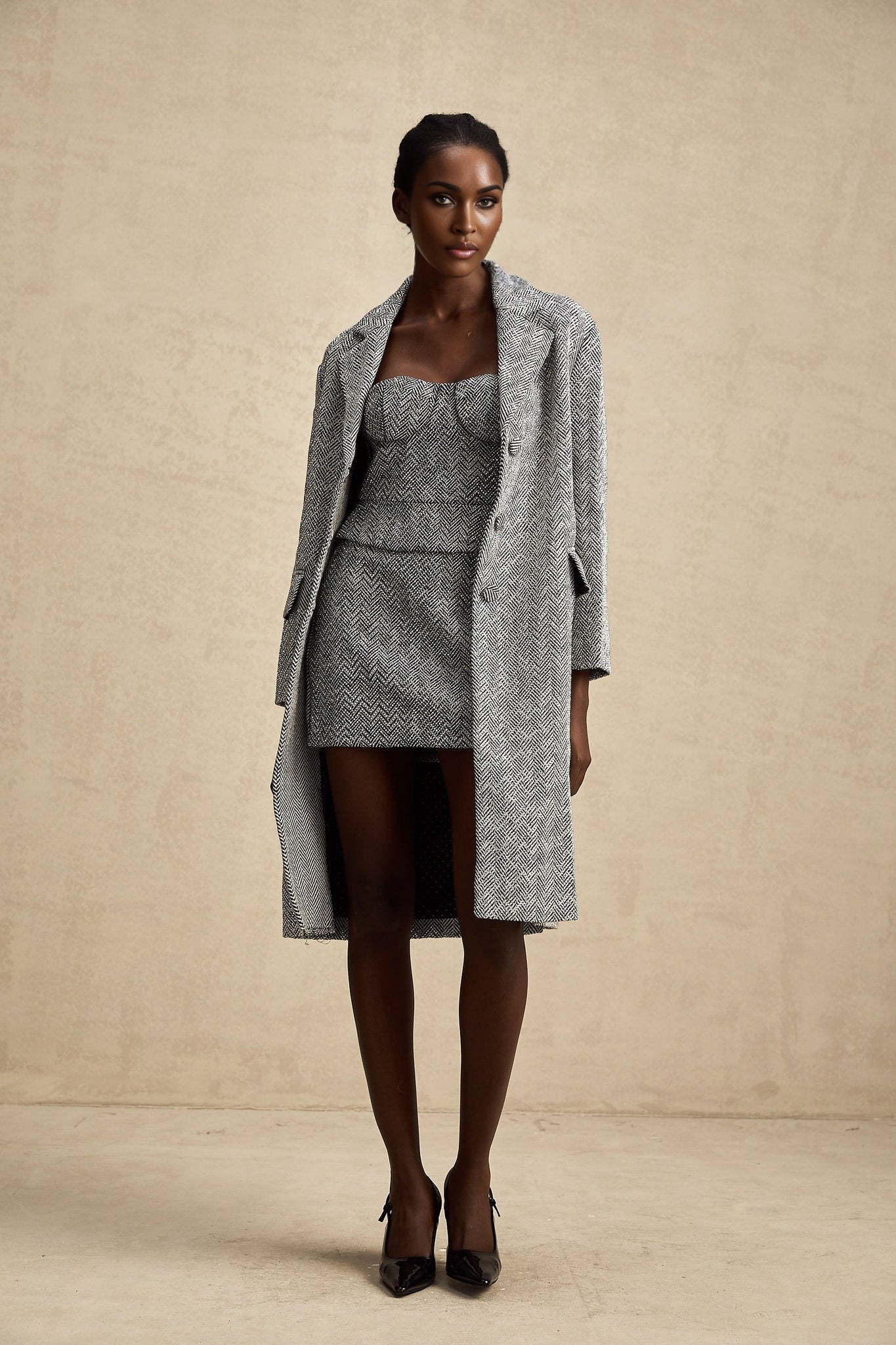Long gray coat with herringbone pattern Chantal