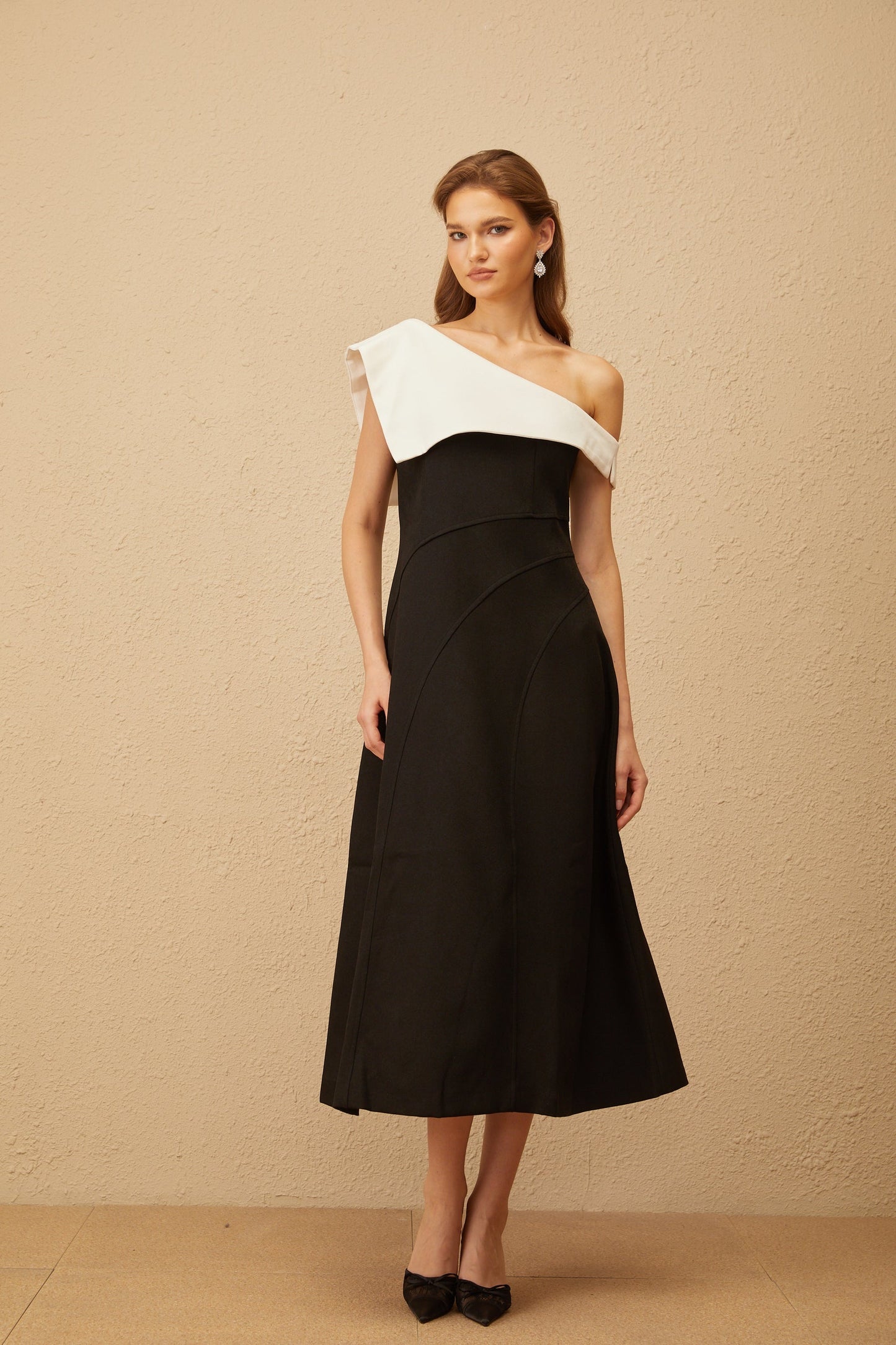 Mélanie Color Block Asymmetrical Midi Dress