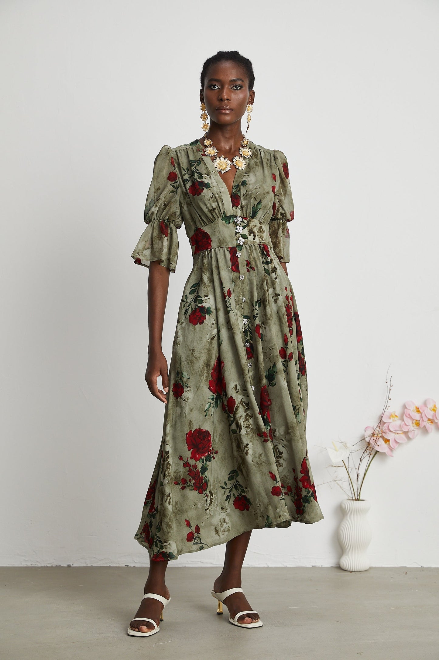 Mélisande floralprint Vneck midi dress