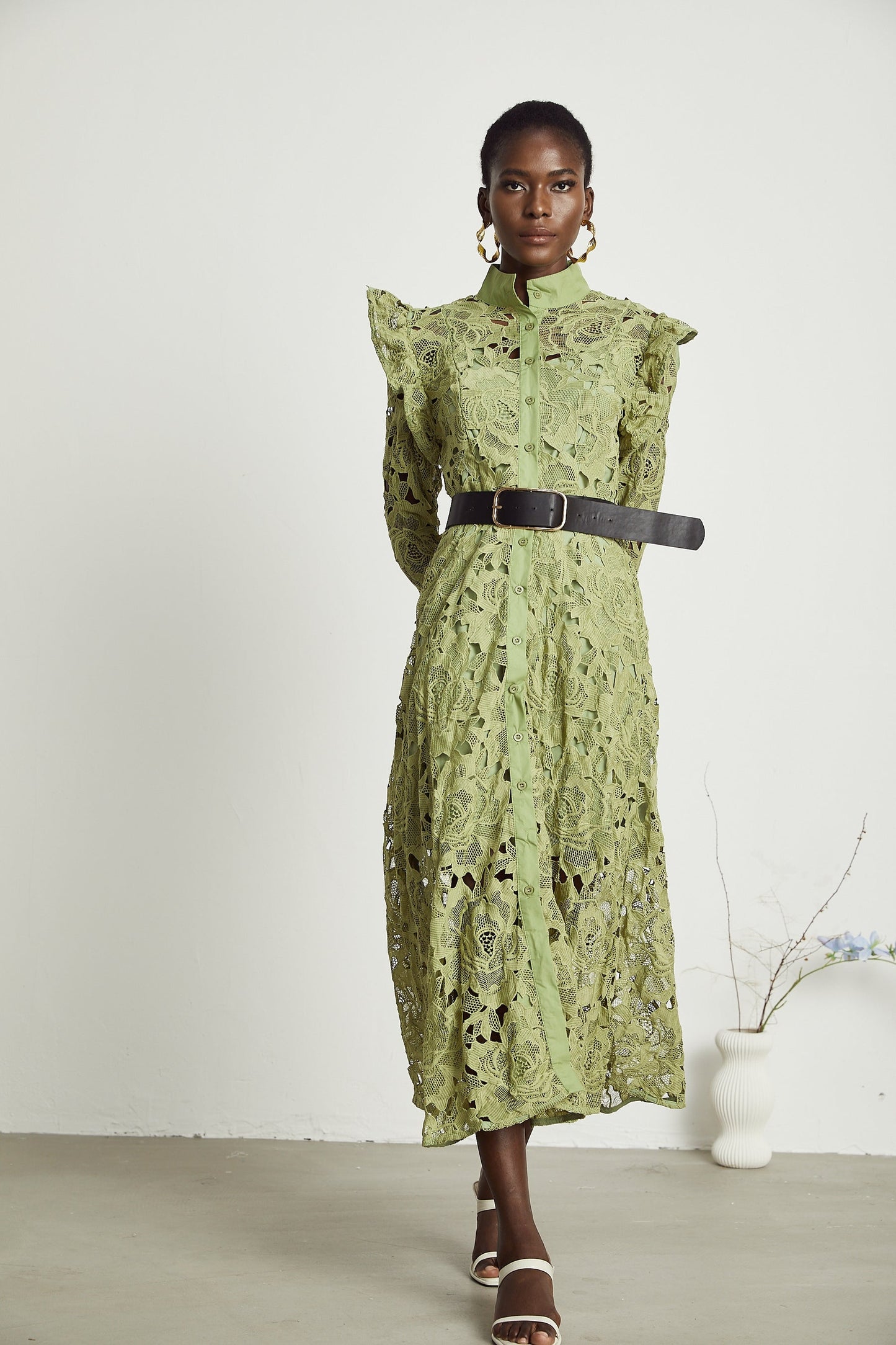 Noémie floralembroidered midi dress in Green