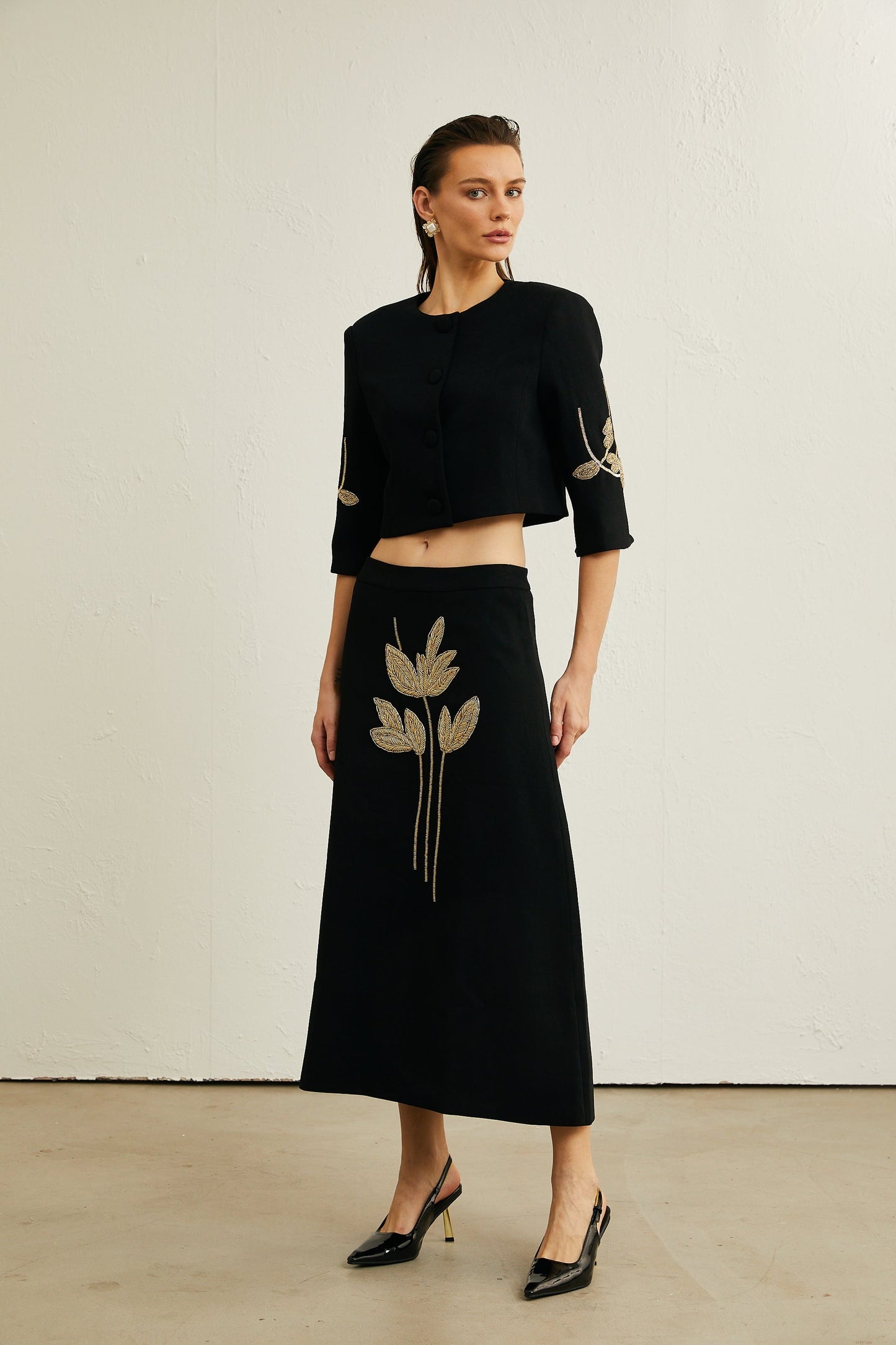 Pauline black floralappliqué jacket skirt matching set