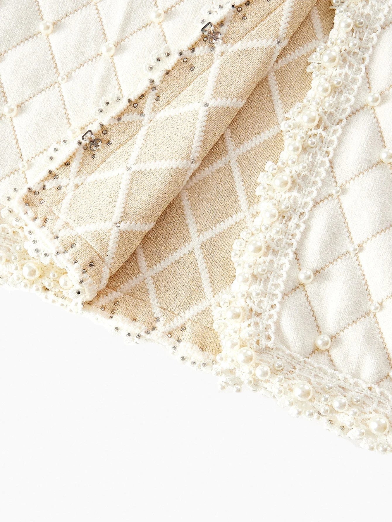 PREMIUM ARGYLE PATTERN FAUX PEARLS CARDIGAN