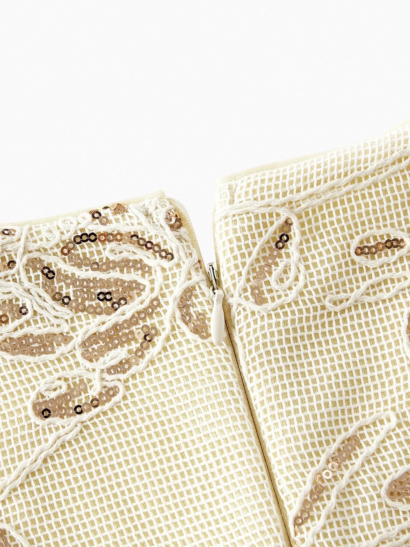 PREMIUM CONTRAST SEQUIN EMBROIDERY FLOWY DRESS