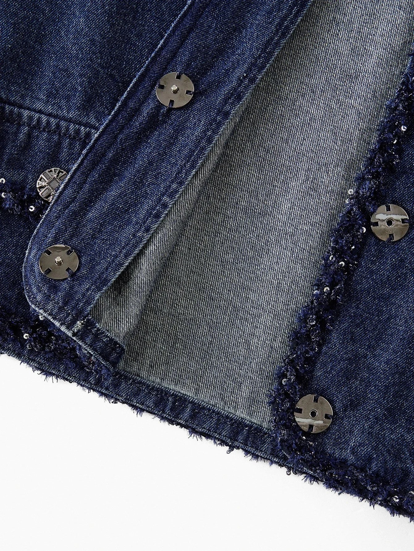 PREMIUM CONTRAST SEQUIN TRIM FLAP DETAIL CROP DENIM JACKET