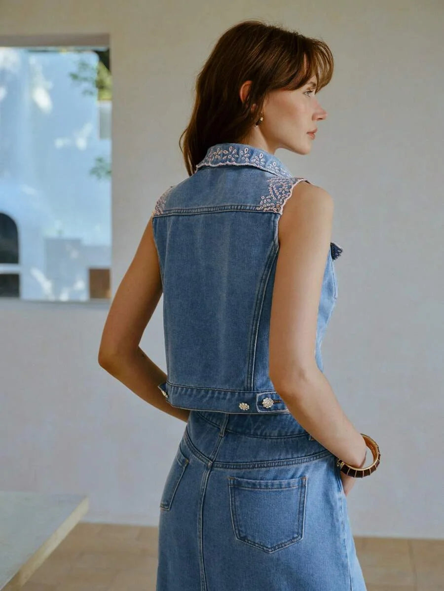 PREMIUM CONTRAST TRIM EMBROIDERY DENIM BLOUSE