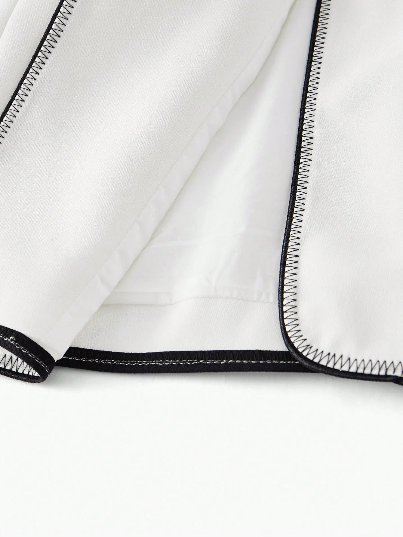 PREMIUM CONTRAST TRIM SINGLE BUTTON BLAZER