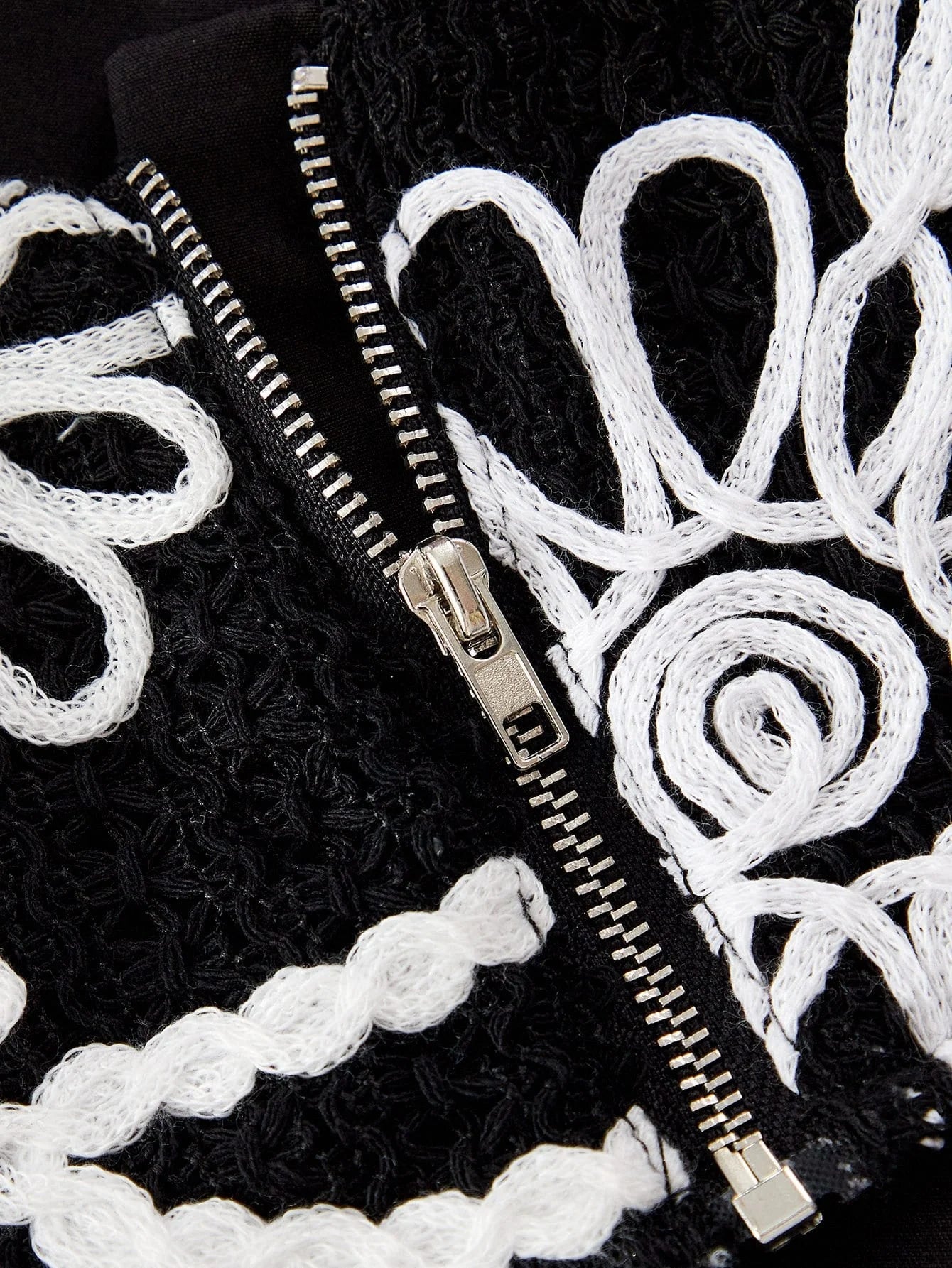 PREMIUM EMBROIDERY CONTRAST LACE DRESS