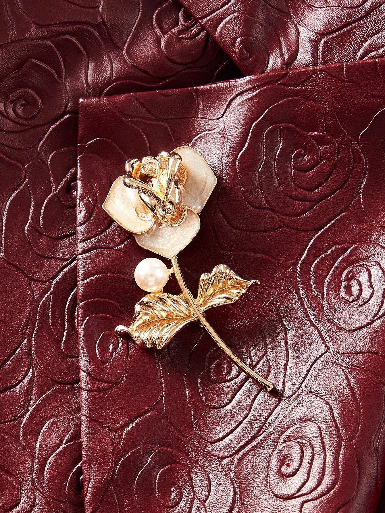 PREMIUM GOLD ROSE BROOCH PU LEATHER BLAZER