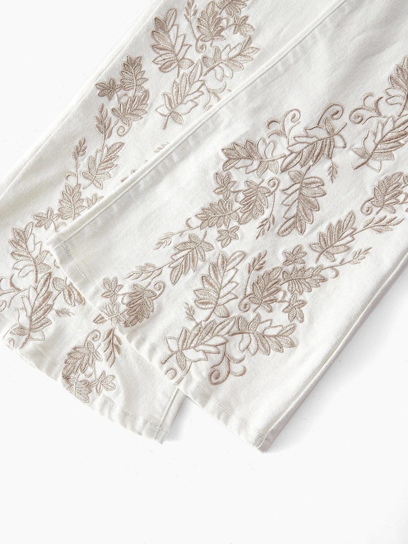 PREMIUM WOMENS SUMMER ELEGANT EMBROIDERED WHITE DENIM FLARE JEANS