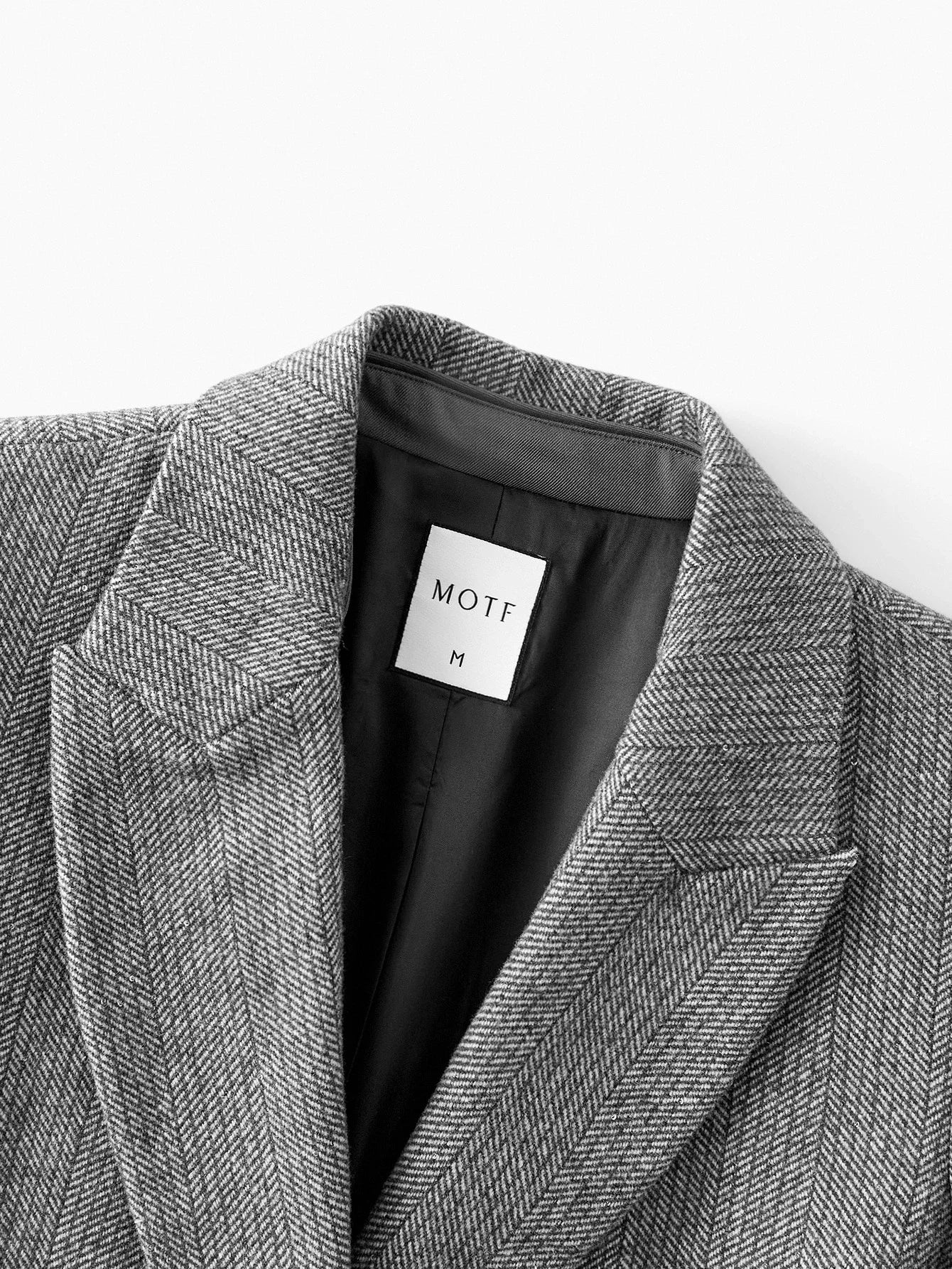 PREMIUM WOOL EMBROIDERY BUTTON UP OVERCOAT