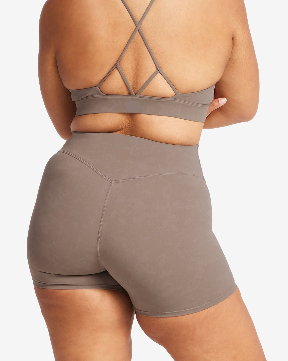 Quick - dry performance shorts with 5 inseam - Brown